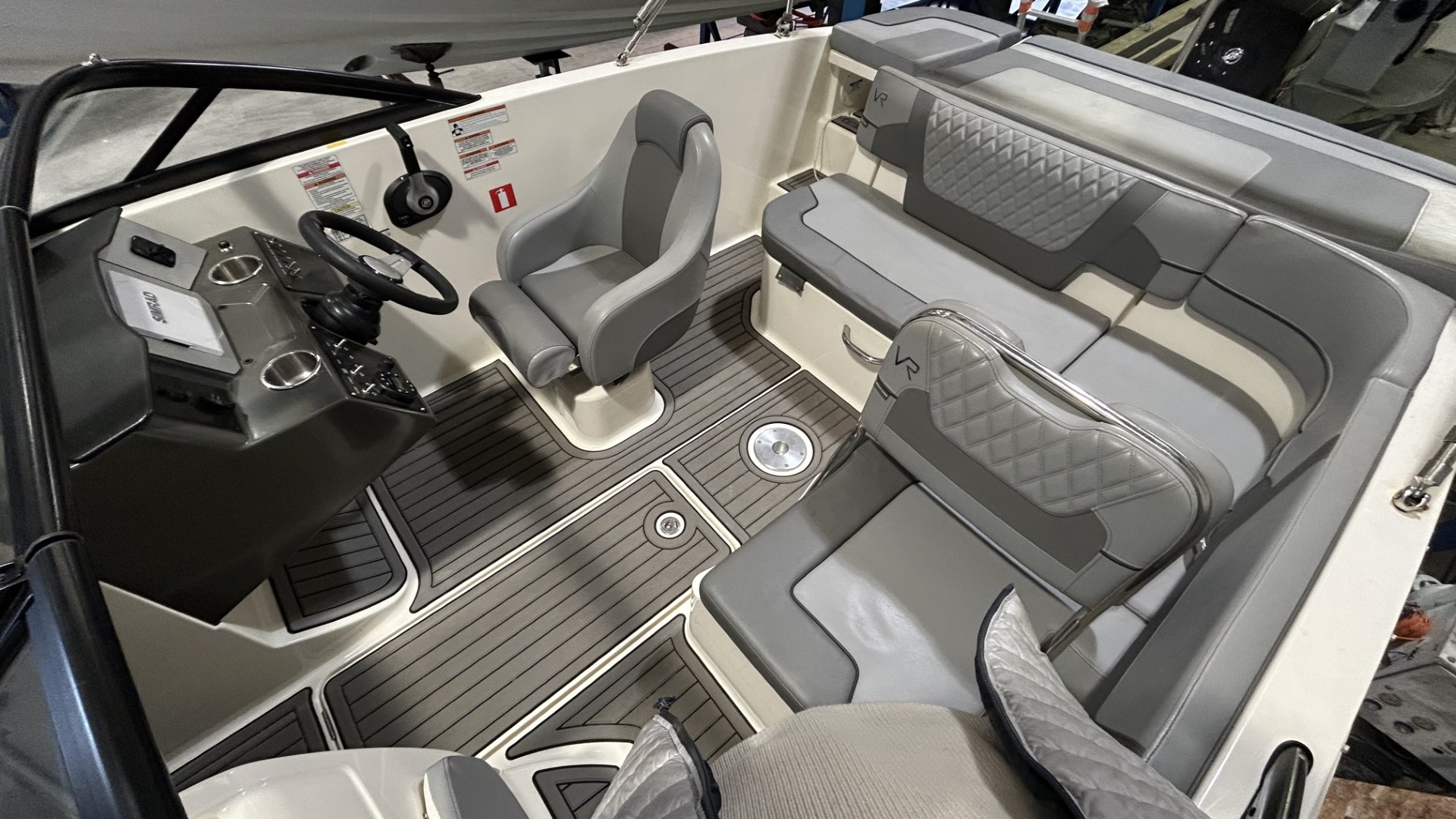 BAYLINER - VR 5 à vendre