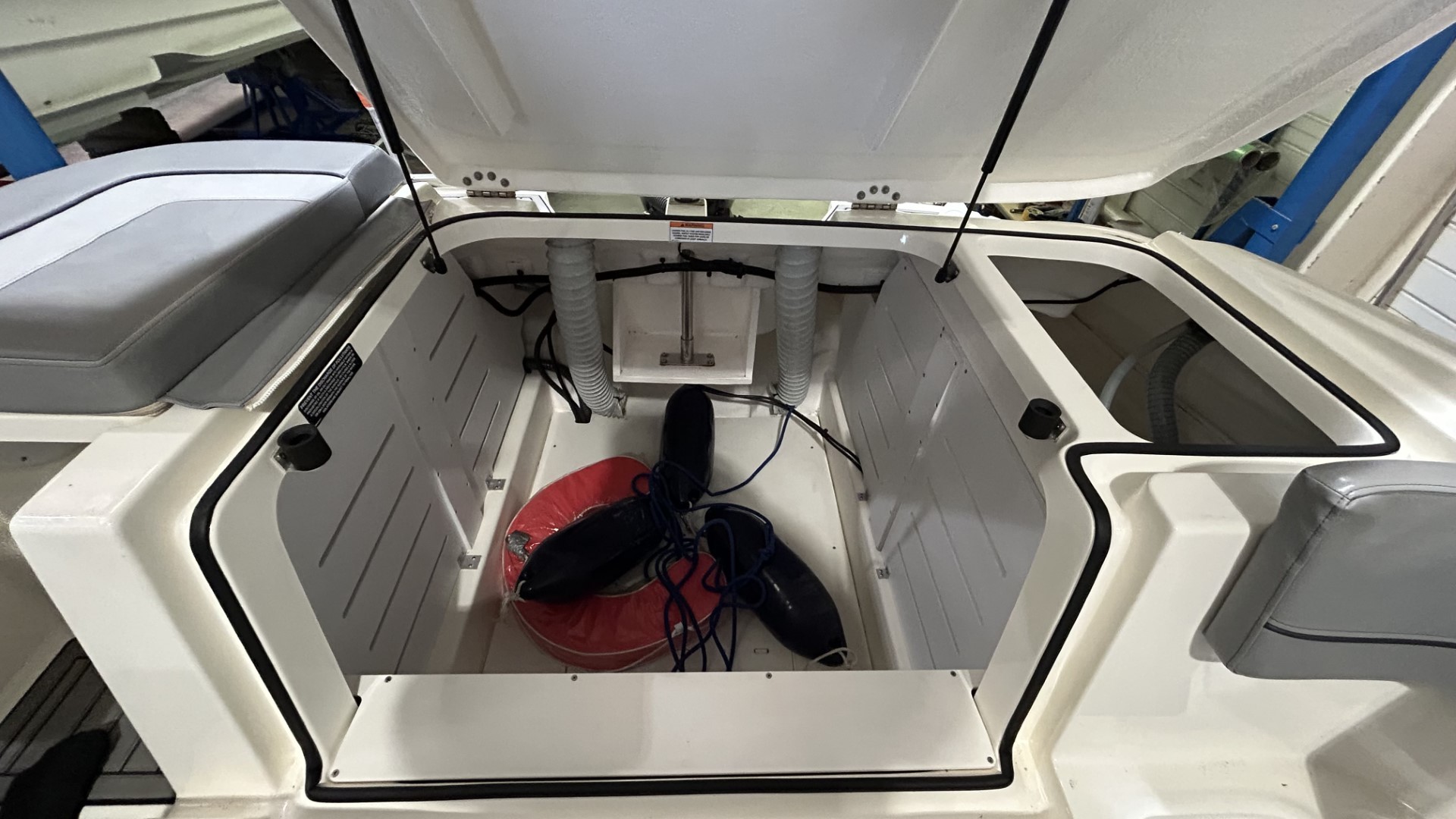 BAYLINER - VR 5 à vendre