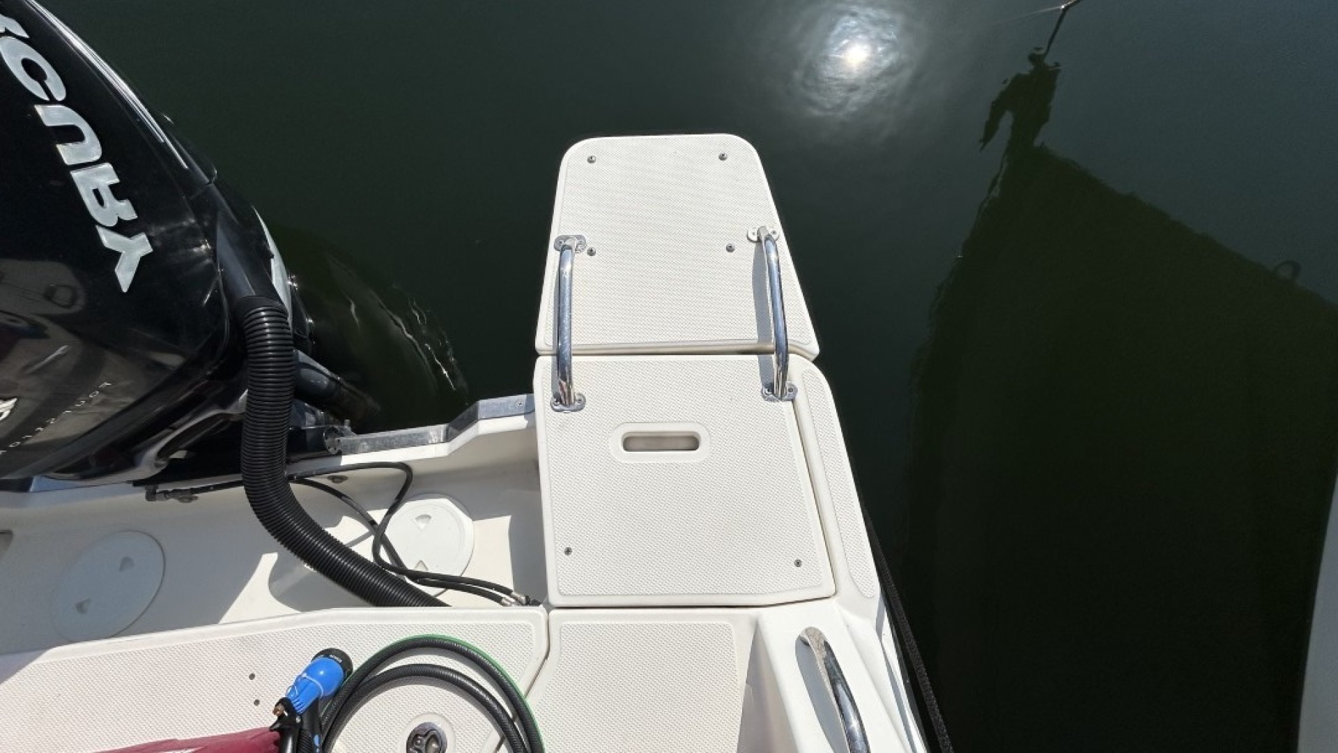 QUICKSILVER - ACTIV 805 SUN DECK à vendre