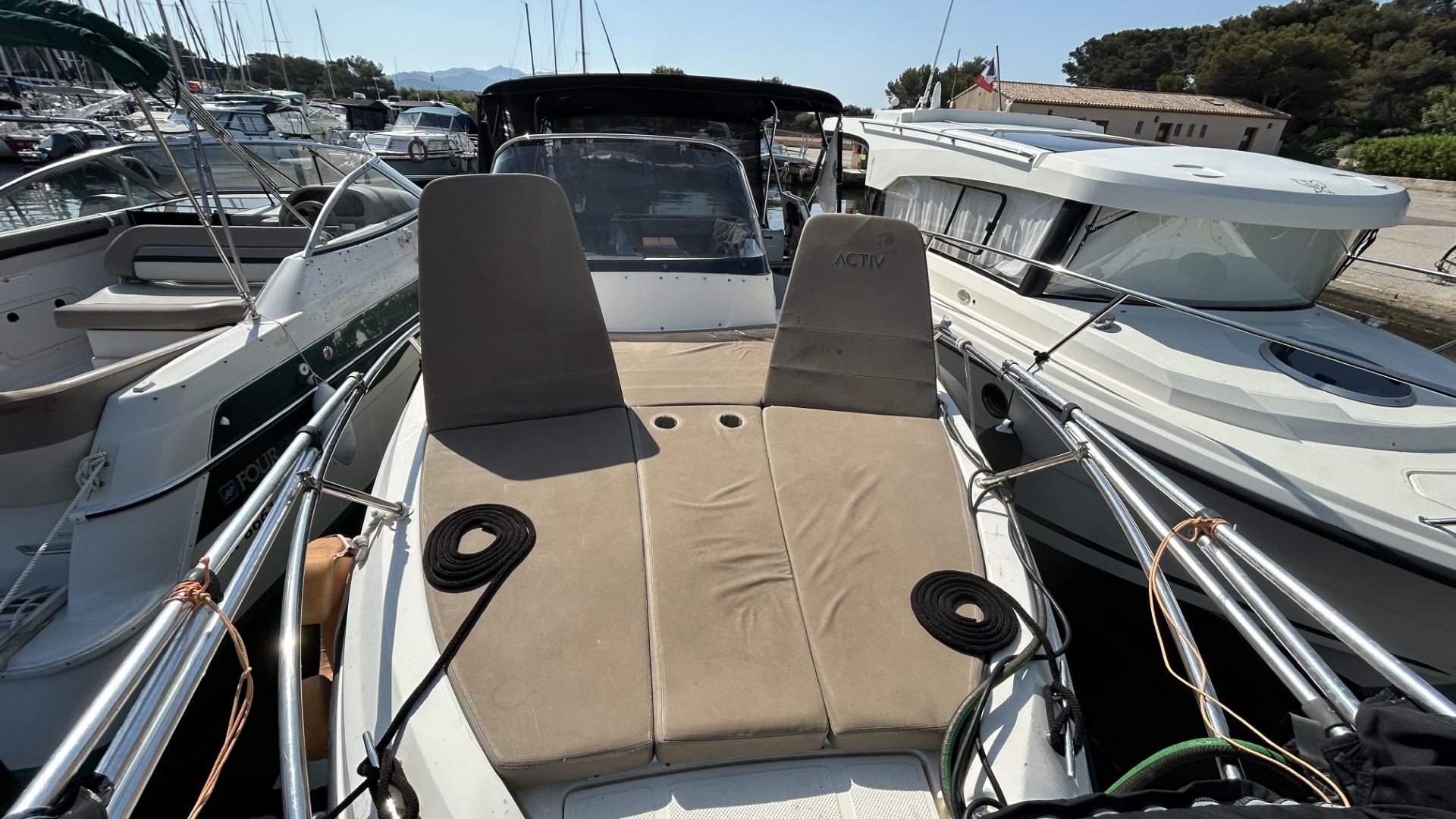 QUICKSILVER - ACTIV 805 SUN DECK à vendre