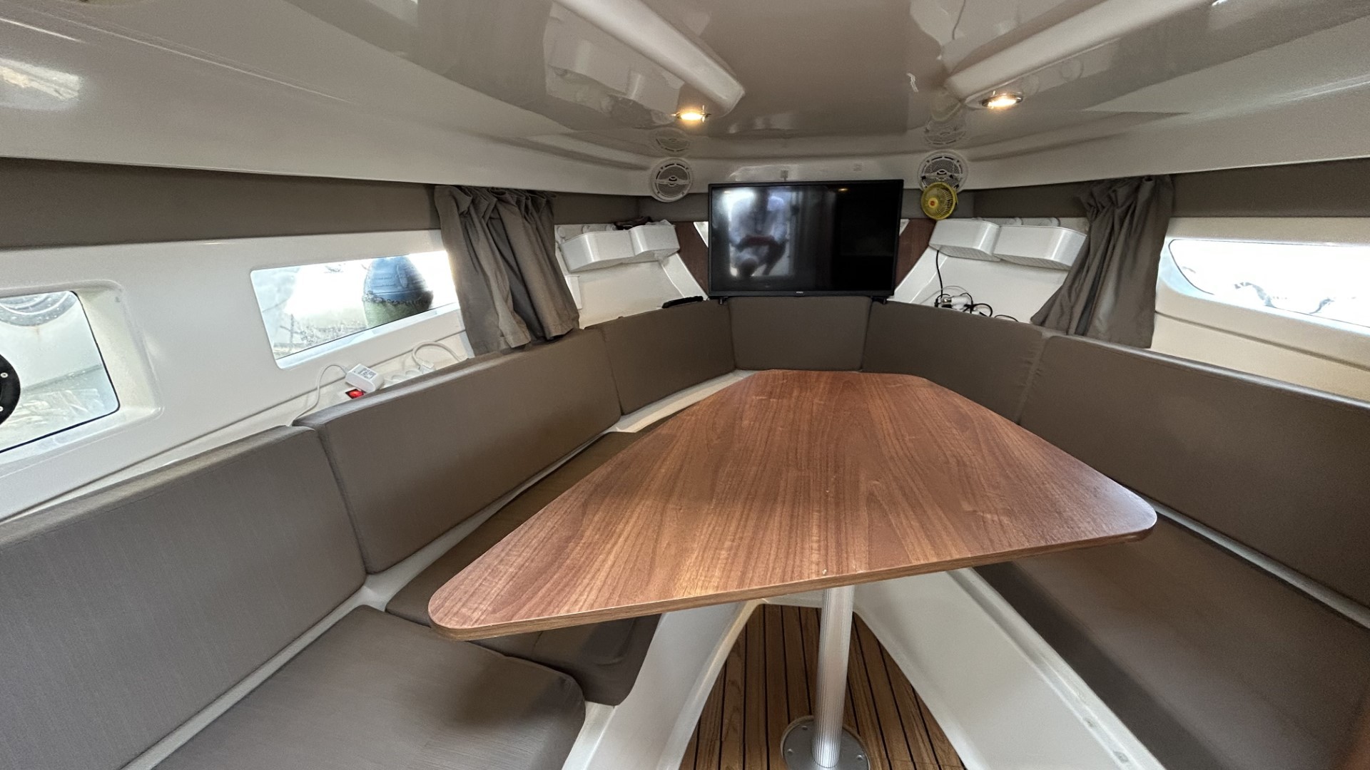 QUICKSILVER - ACTIV 805 SUN DECK à vendre