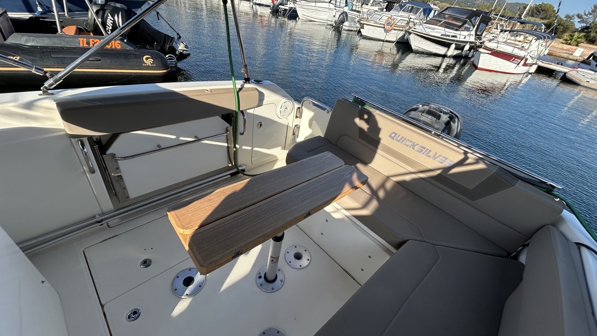 QUICKSILVER - ACTIV 805 SUN DECK à vendre