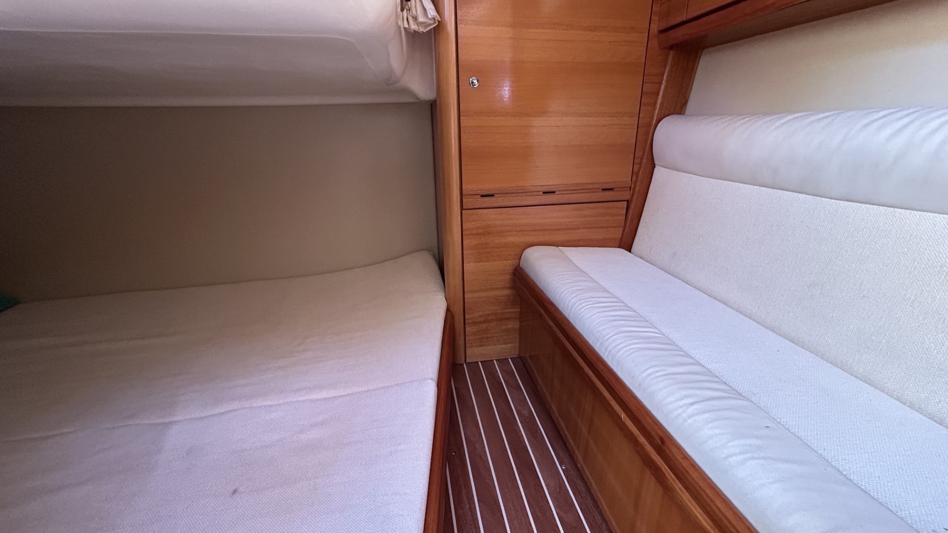 BAVARIA - 27 SPORT à vendre