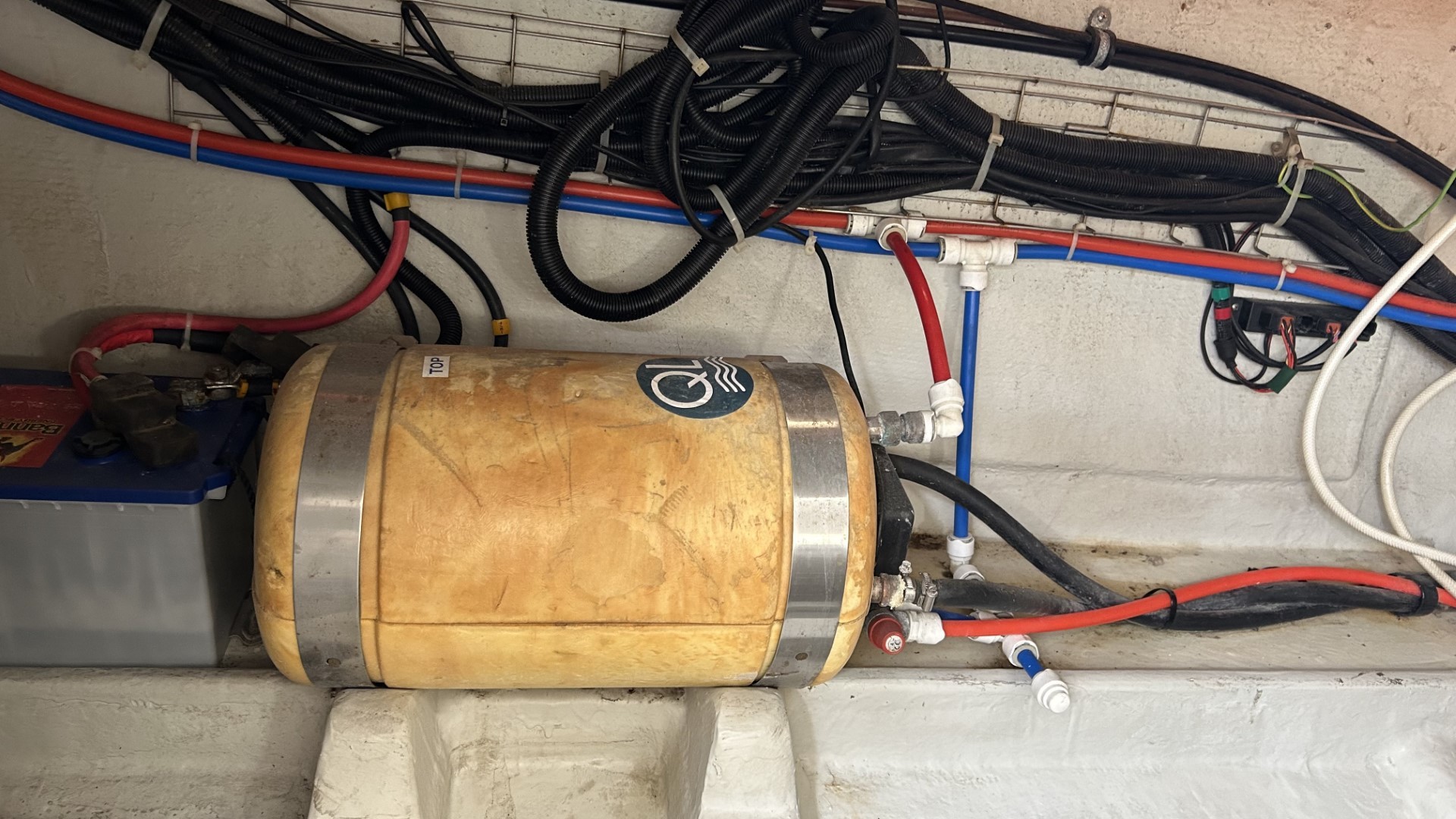 BAVARIA - 27 SPORT à vendre