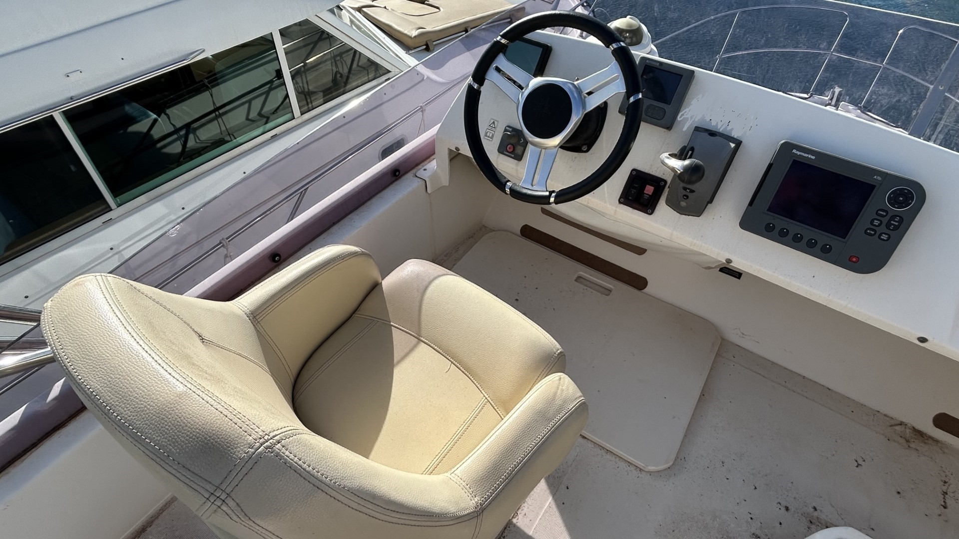 JEANNEAU - MERRY FISHER 10 à vendre