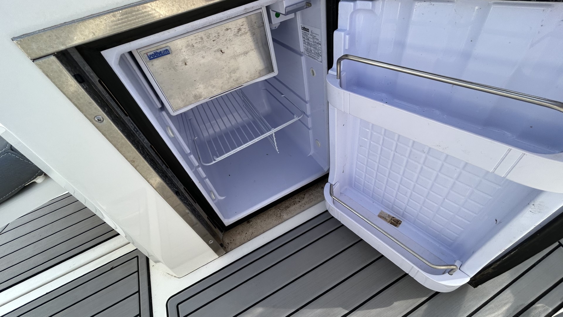 WHITE SHARK - 240 SC à vendre