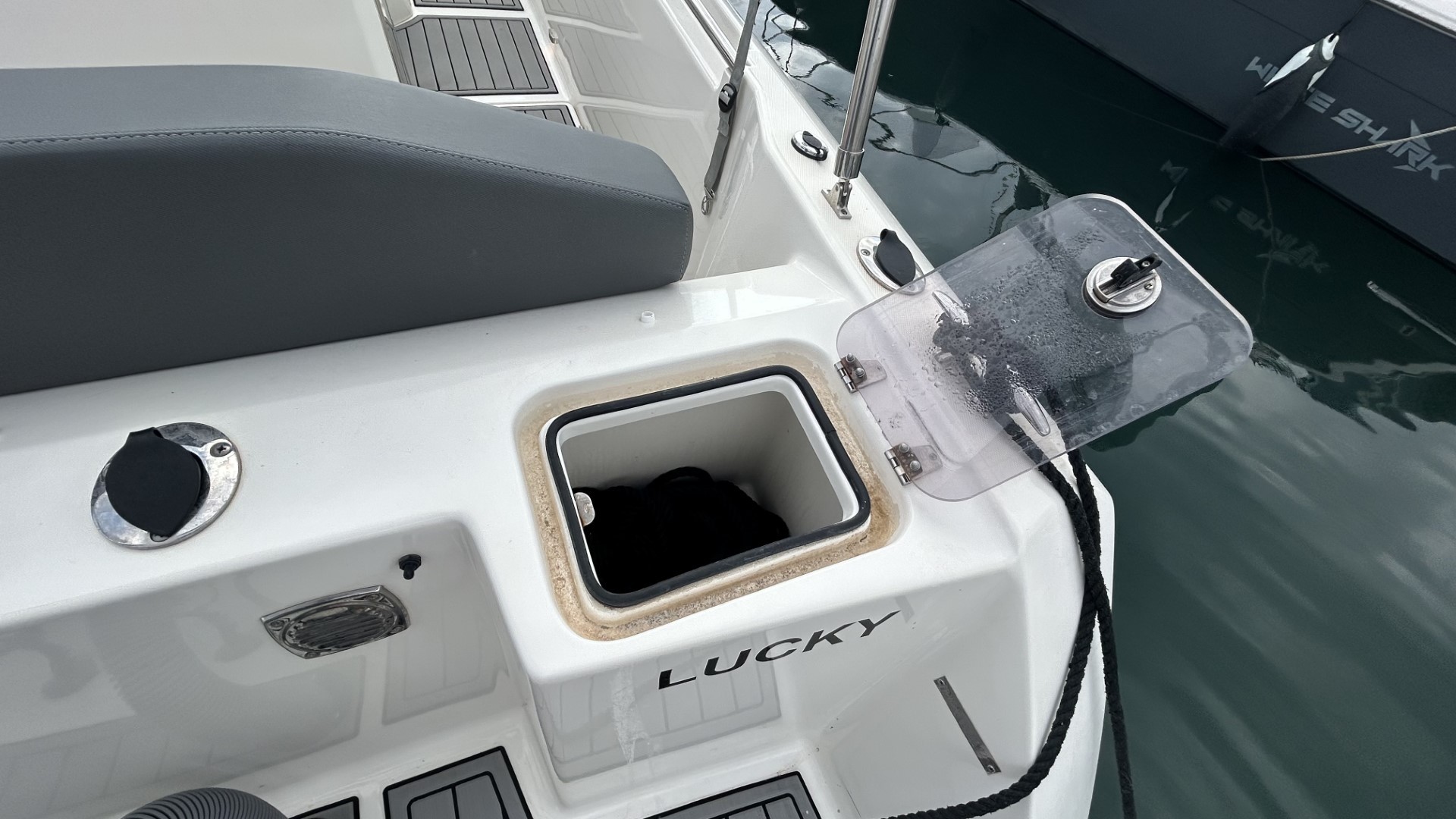 WHITE SHARK - 240 CC EVO à vendre