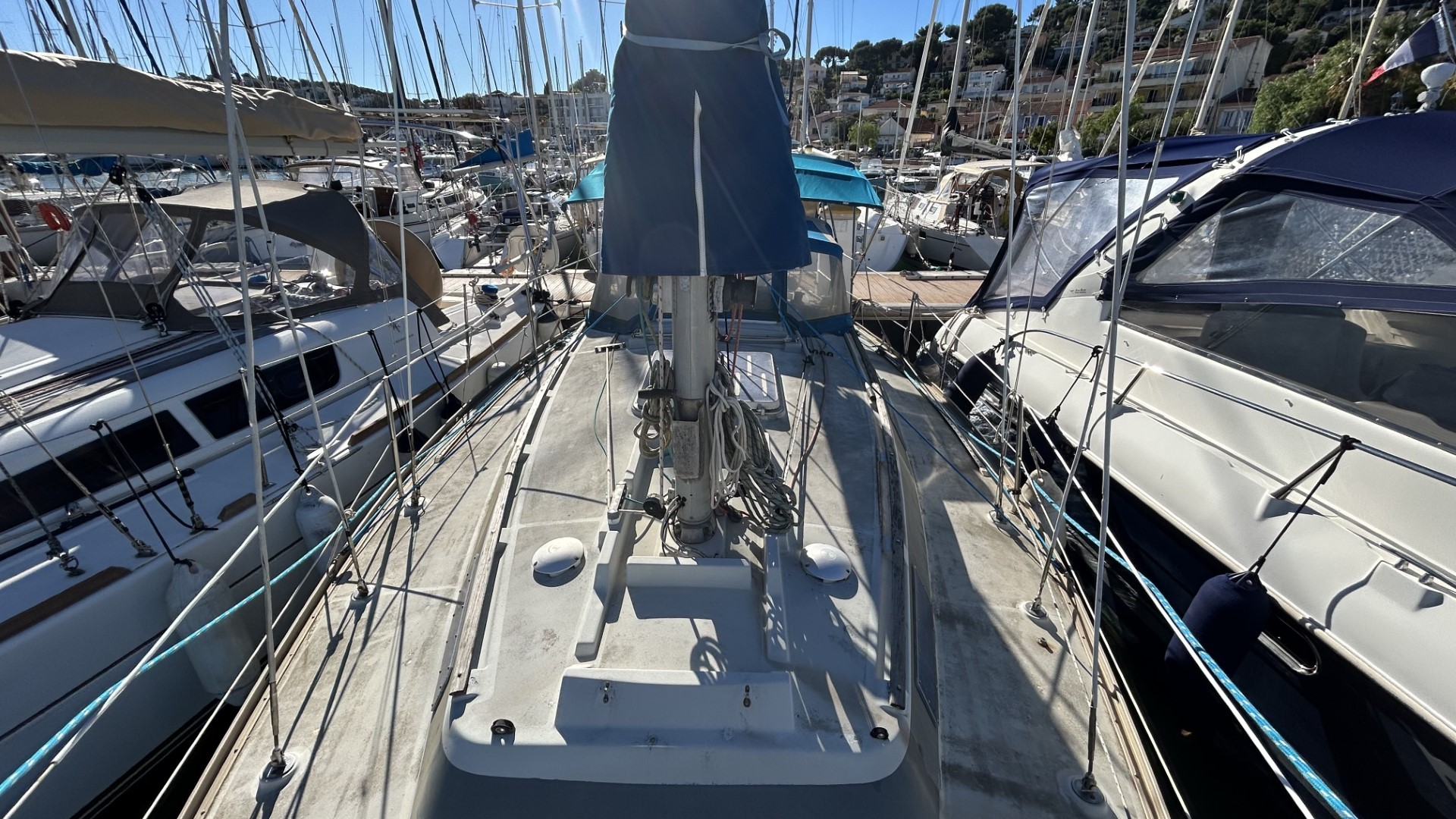 DUFOUR - 31 à vendre