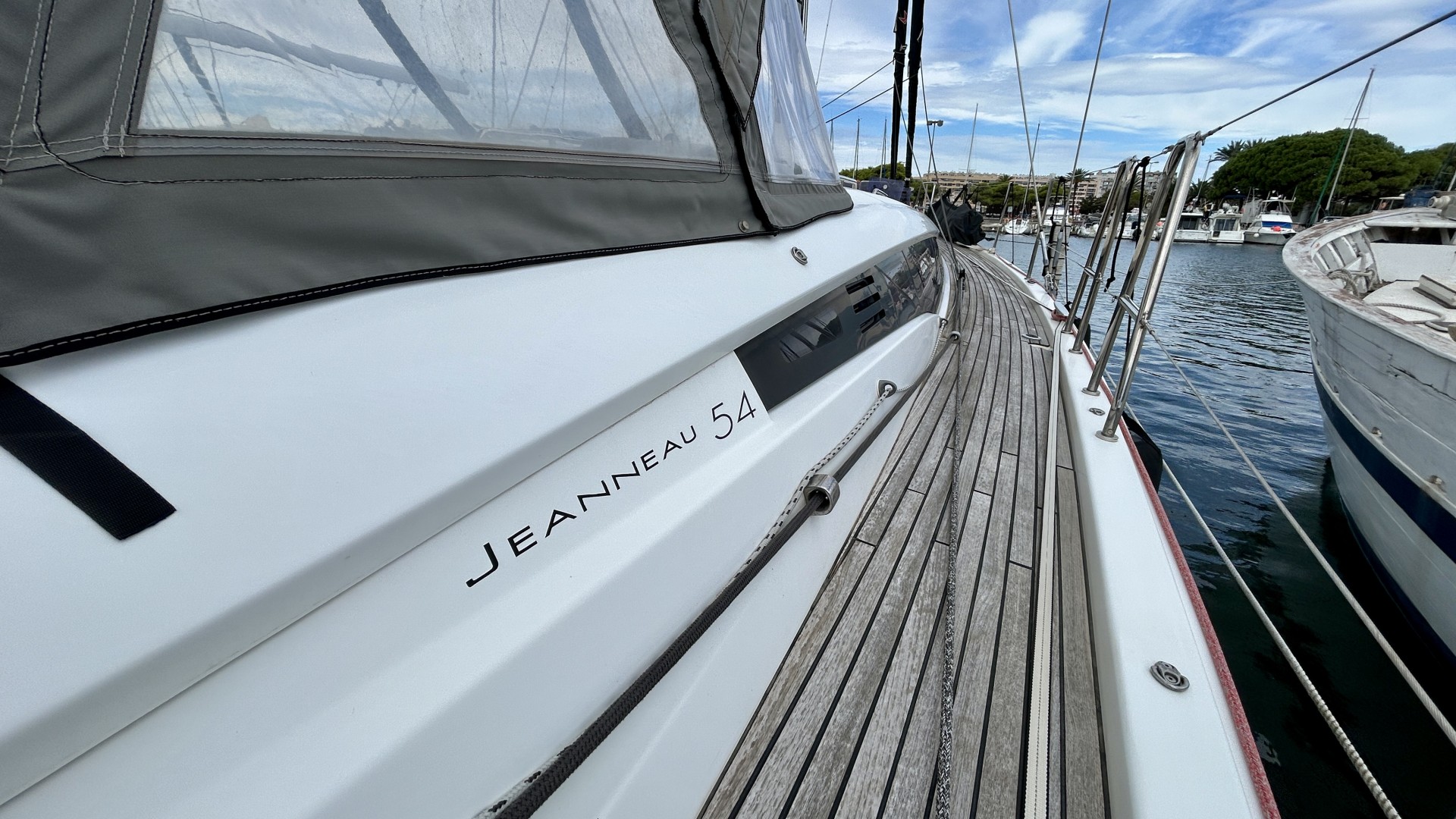 JEANNEAU - 54 à vendre