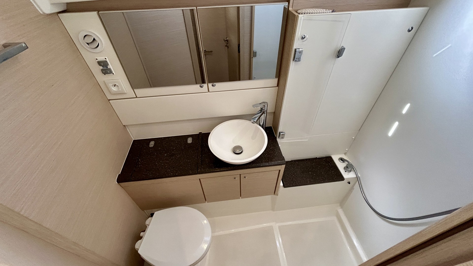 JEANNEAU - 54 à vendre