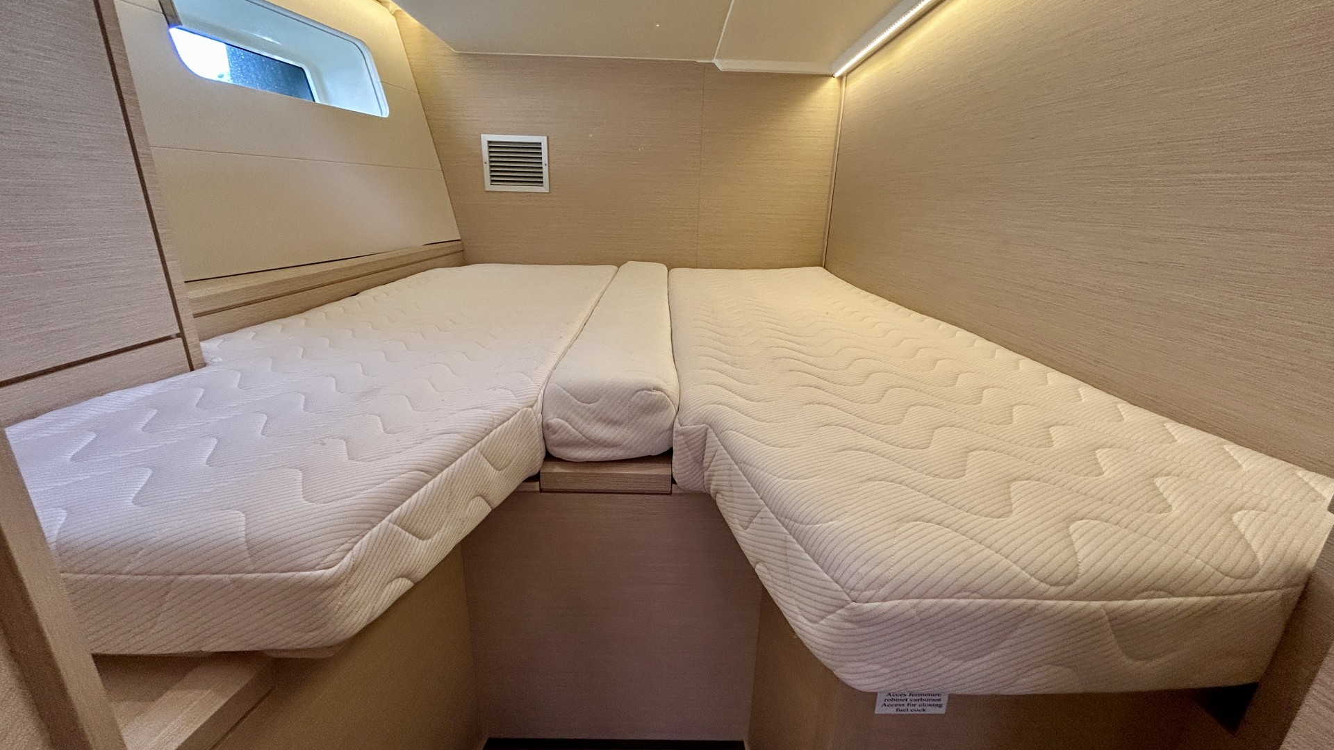 JEANNEAU - 54 à vendre