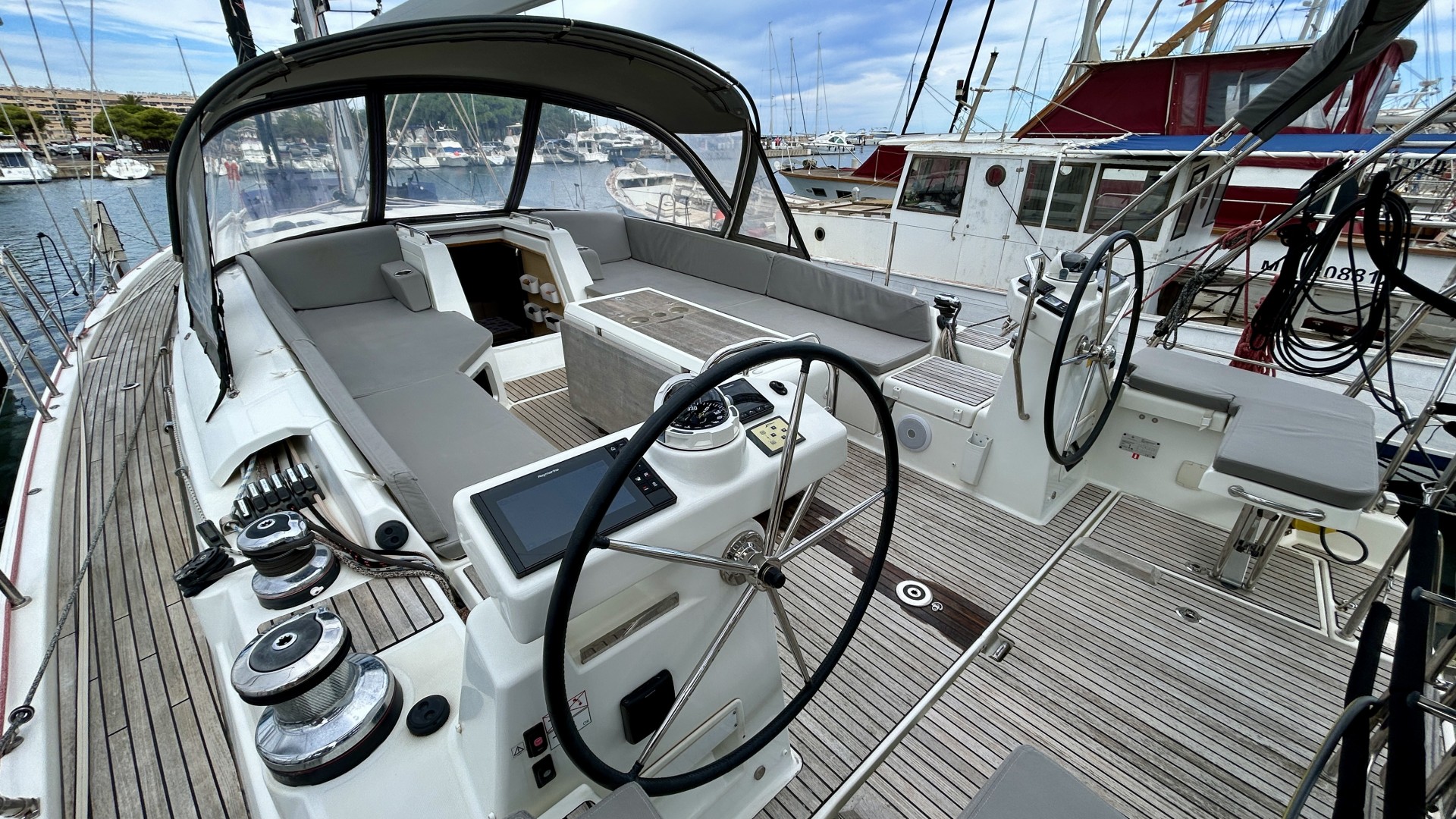 JEANNEAU - 54 à vendre