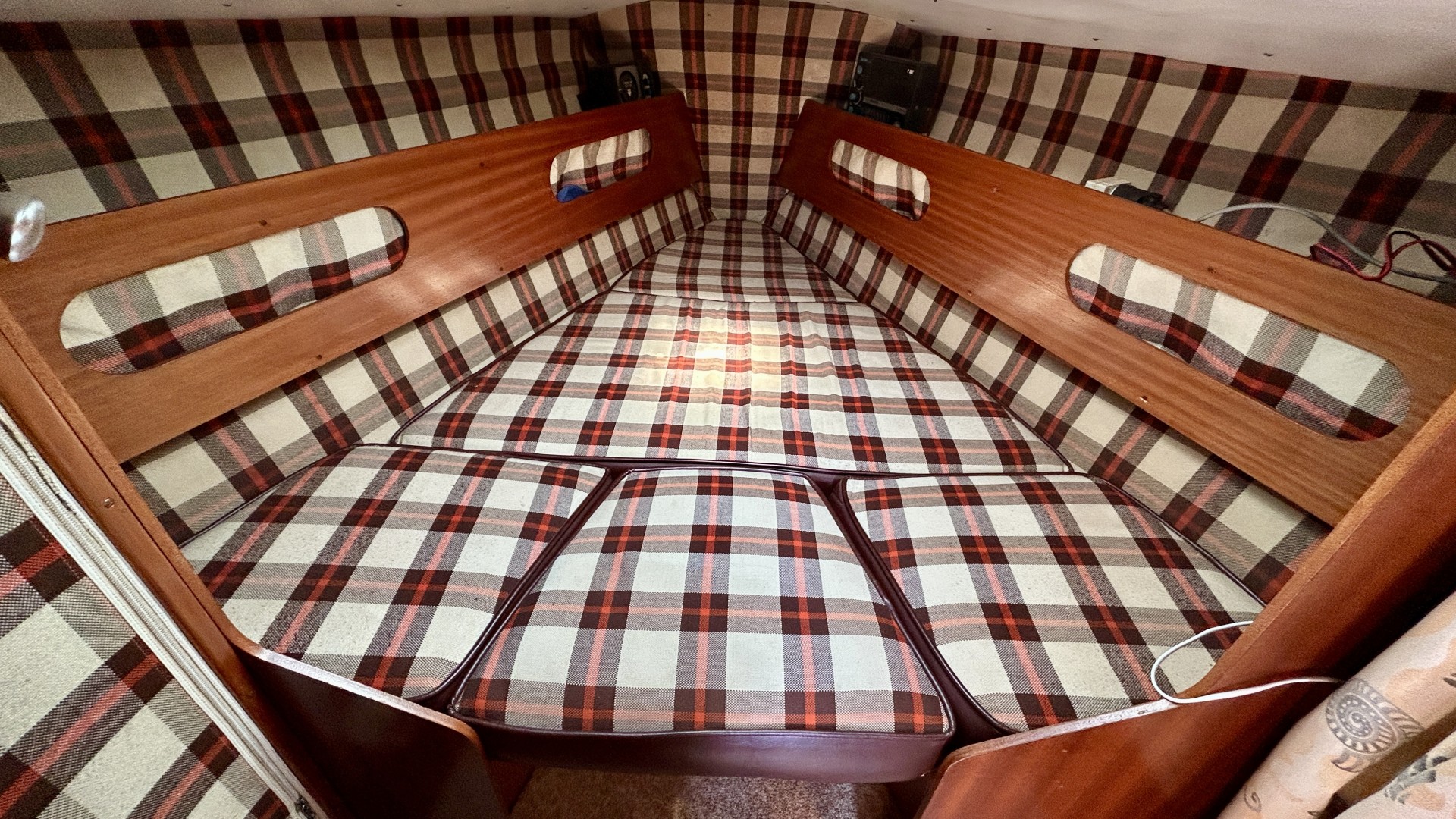 JEANNEAU - AQUILA à vendre