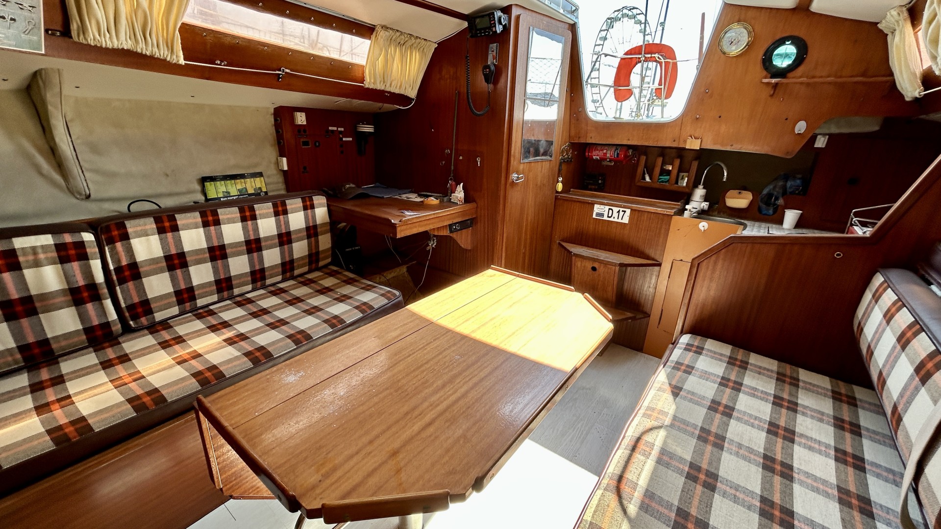 JEANNEAU - AQUILA à vendre