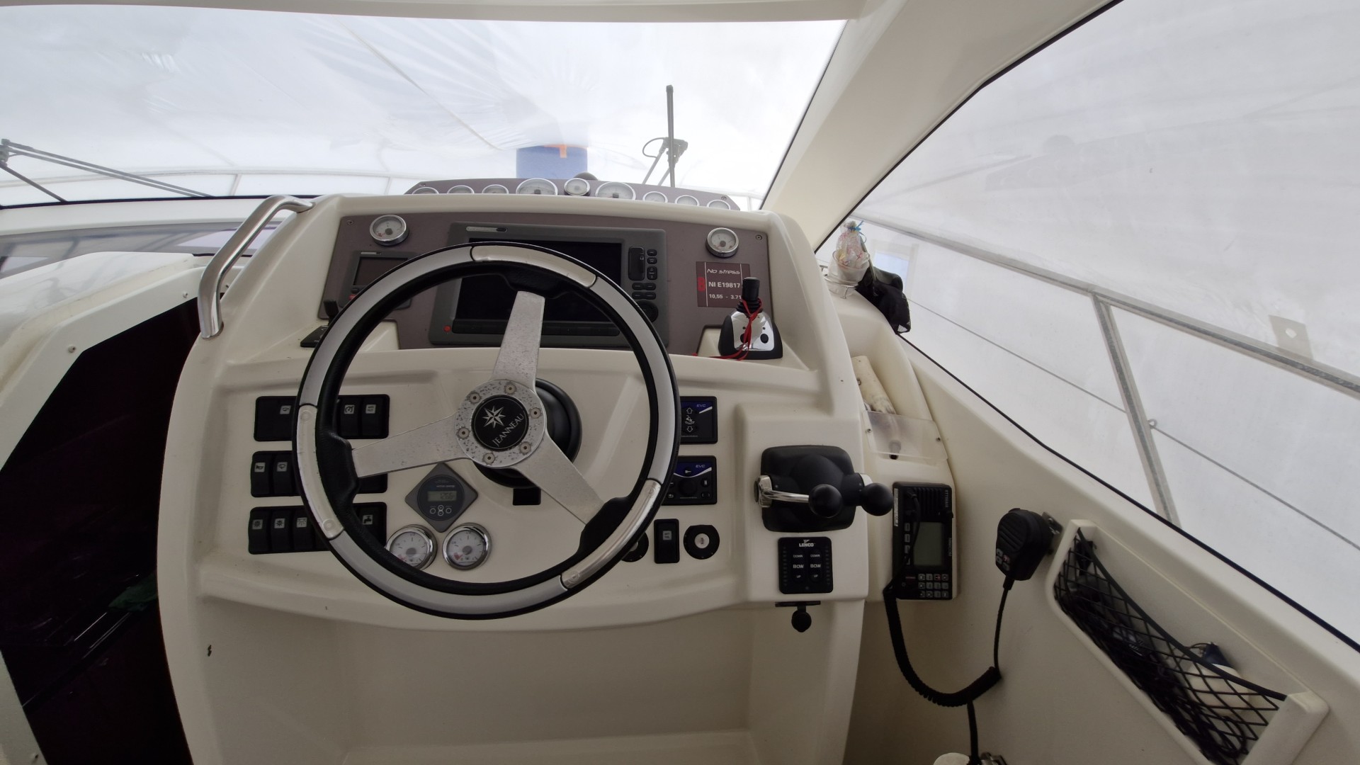 JEANNEAU - LEADER 10 à vendre