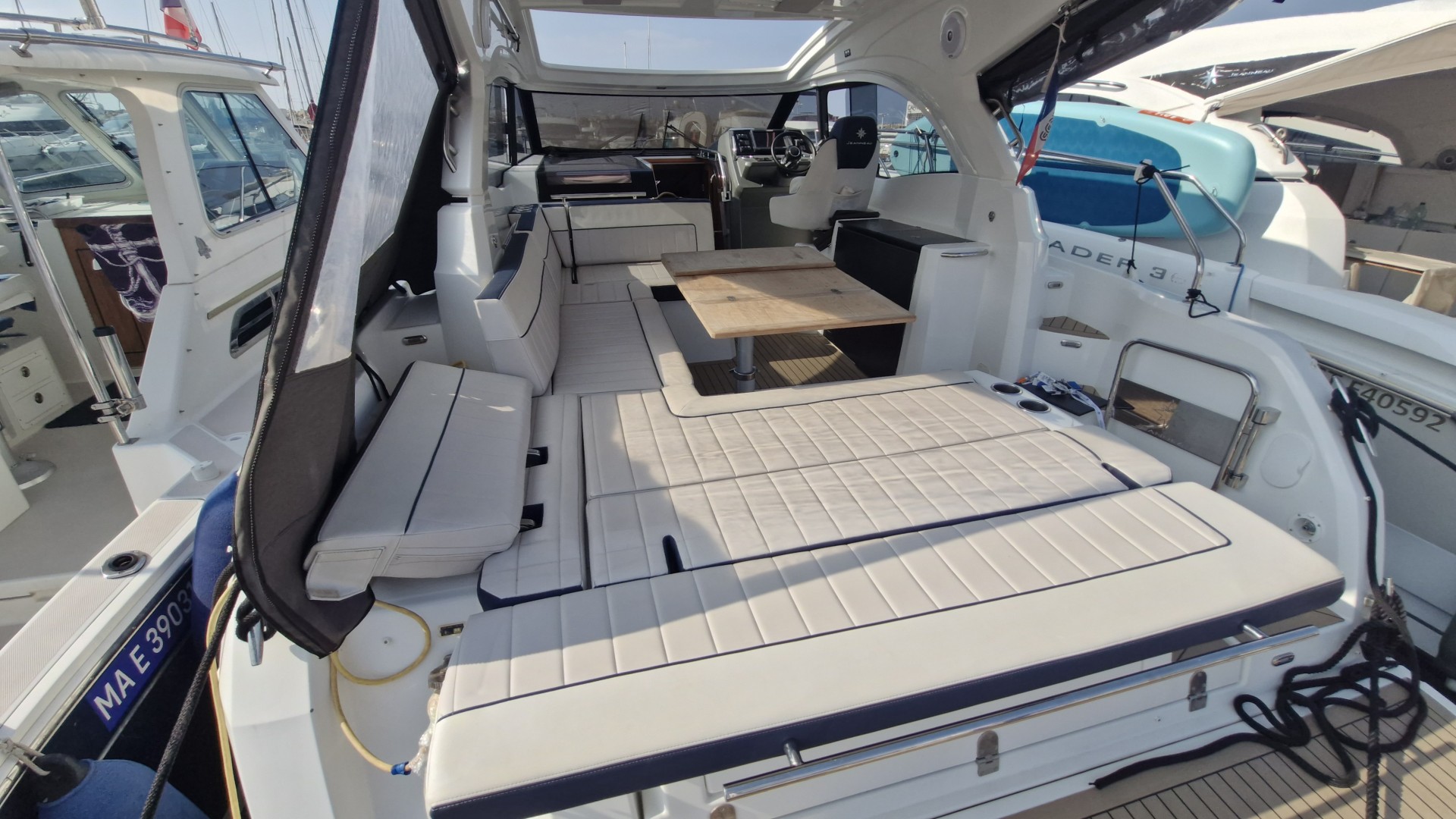 JEANNEAU - LEADER 33 à vendre