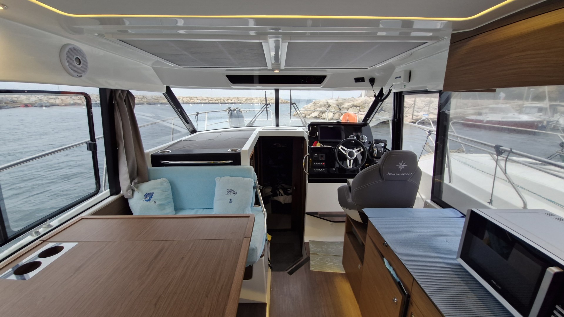 JEANNEAU - MERRY FISHER 10.95 à vendre