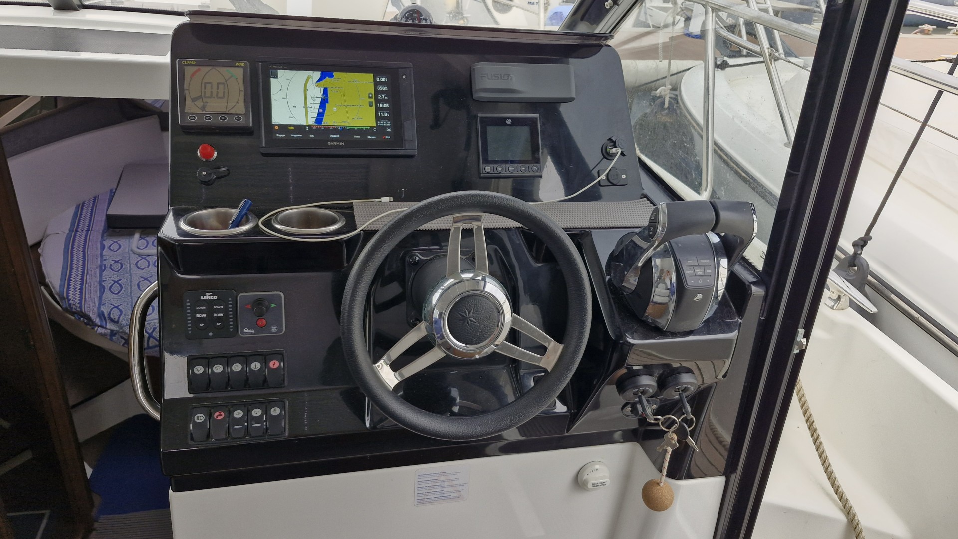 JEANNEAU - MERRY FISHER 10.95 à vendre