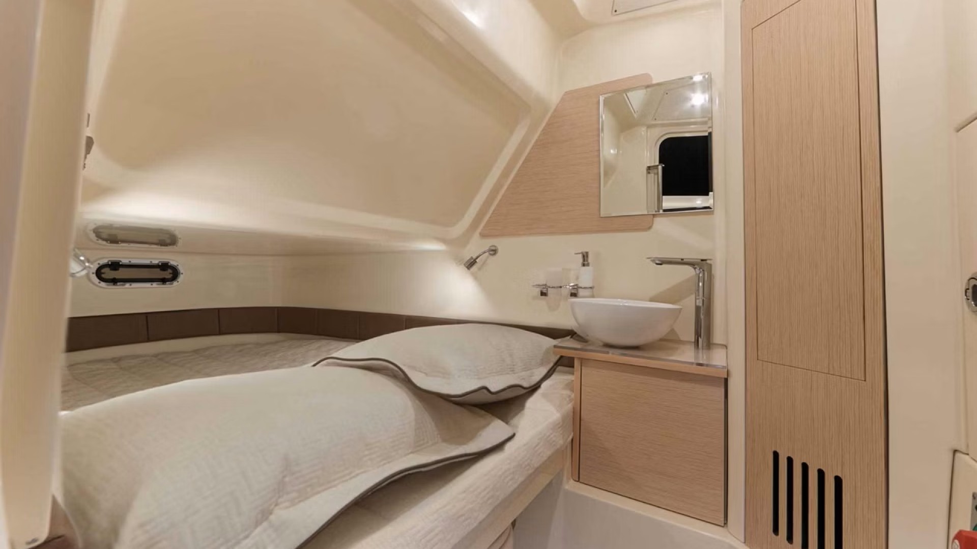 CHRIS CRAFT - CATALINA 30 à vendre