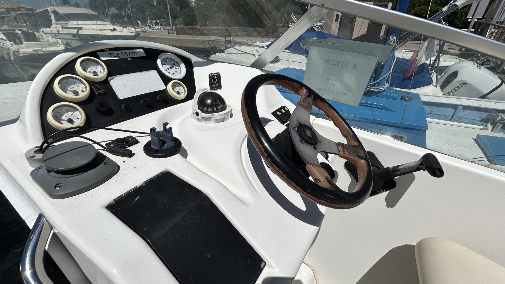 BENETEAU - FLYER 701 à vendre