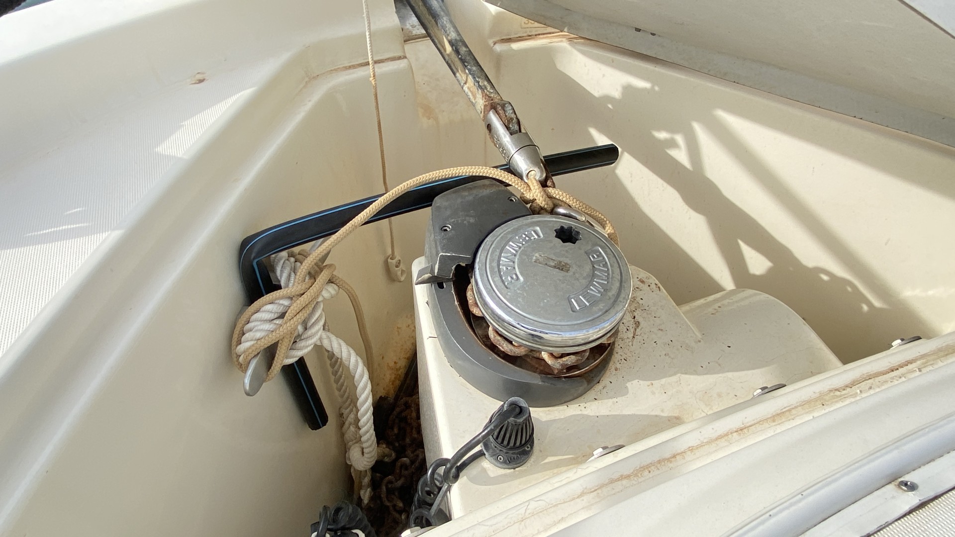 JEANNEAU - LEADER 805 à vendre