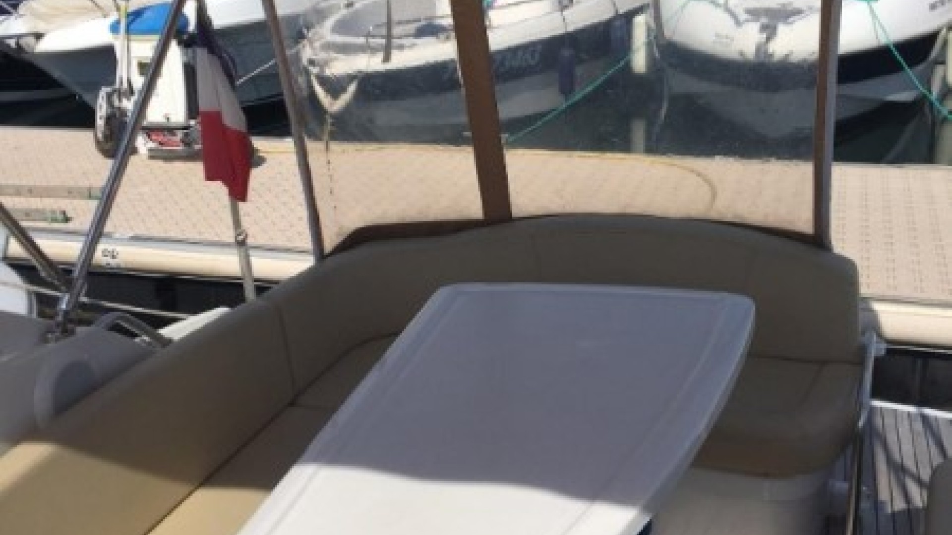 BENETEAU - MONTE CARRLO 27 OPEN à vendre