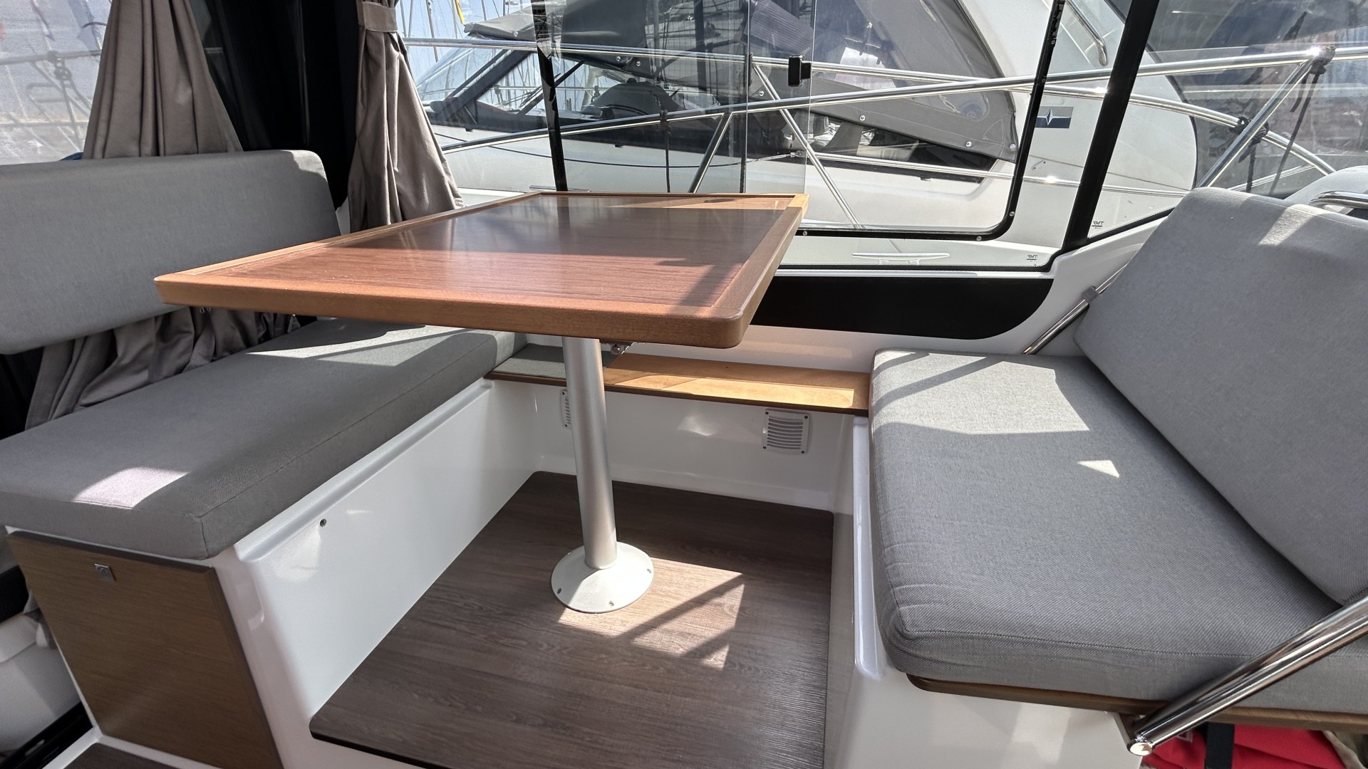 JEANNEAU - MERRY FISHER 895 à vendre