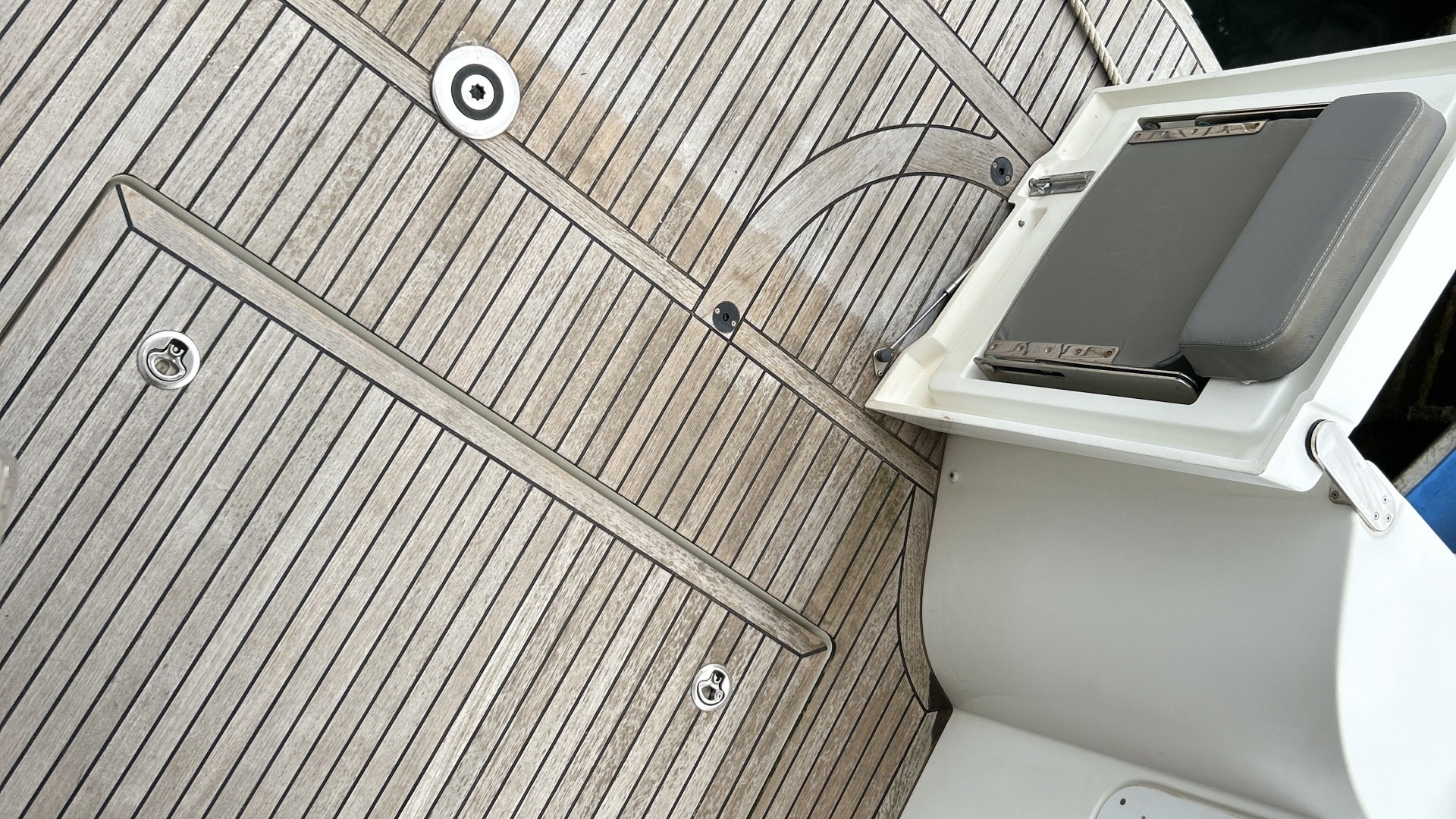 BENETEAU - SWIFT TRAWLER 30 à vendre