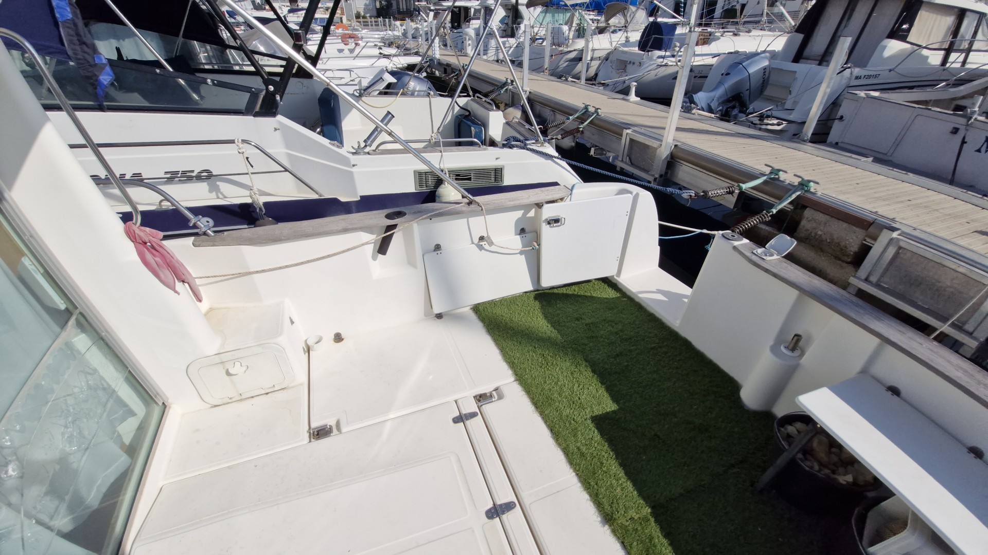 OCQUETEAU - 715 à vendre