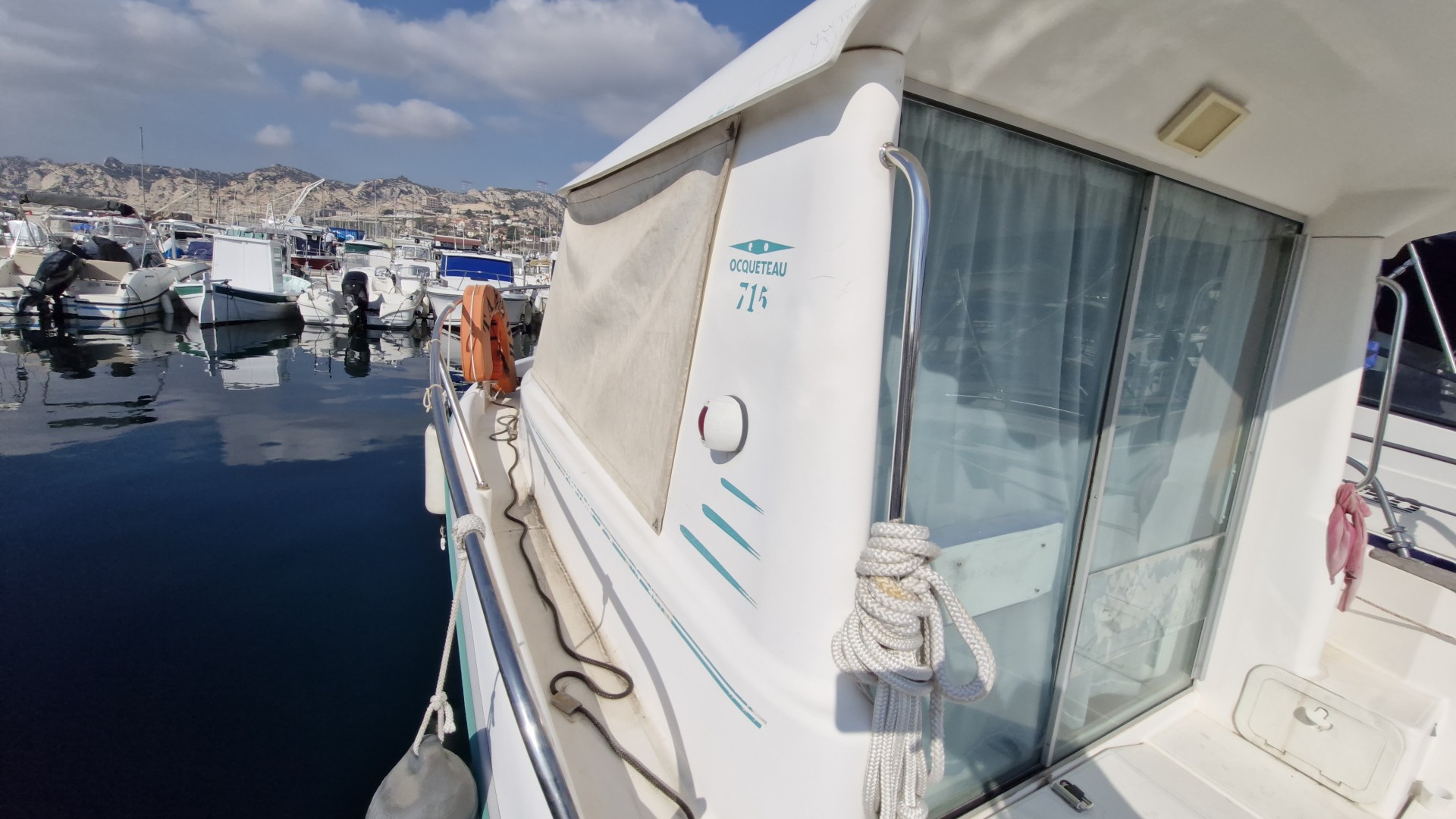OCQUETEAU - 715 à vendre