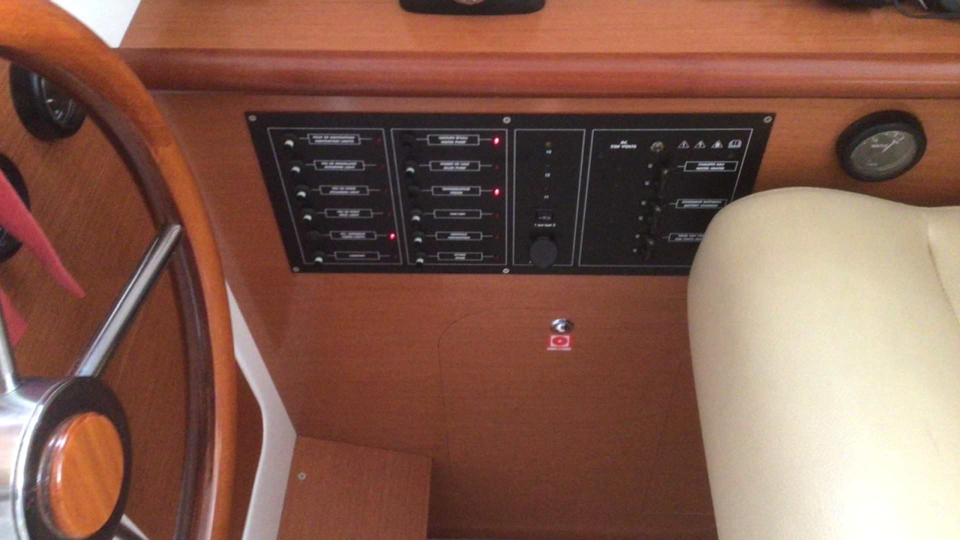 BENETEAU - ANTARES 10.80 à vendre