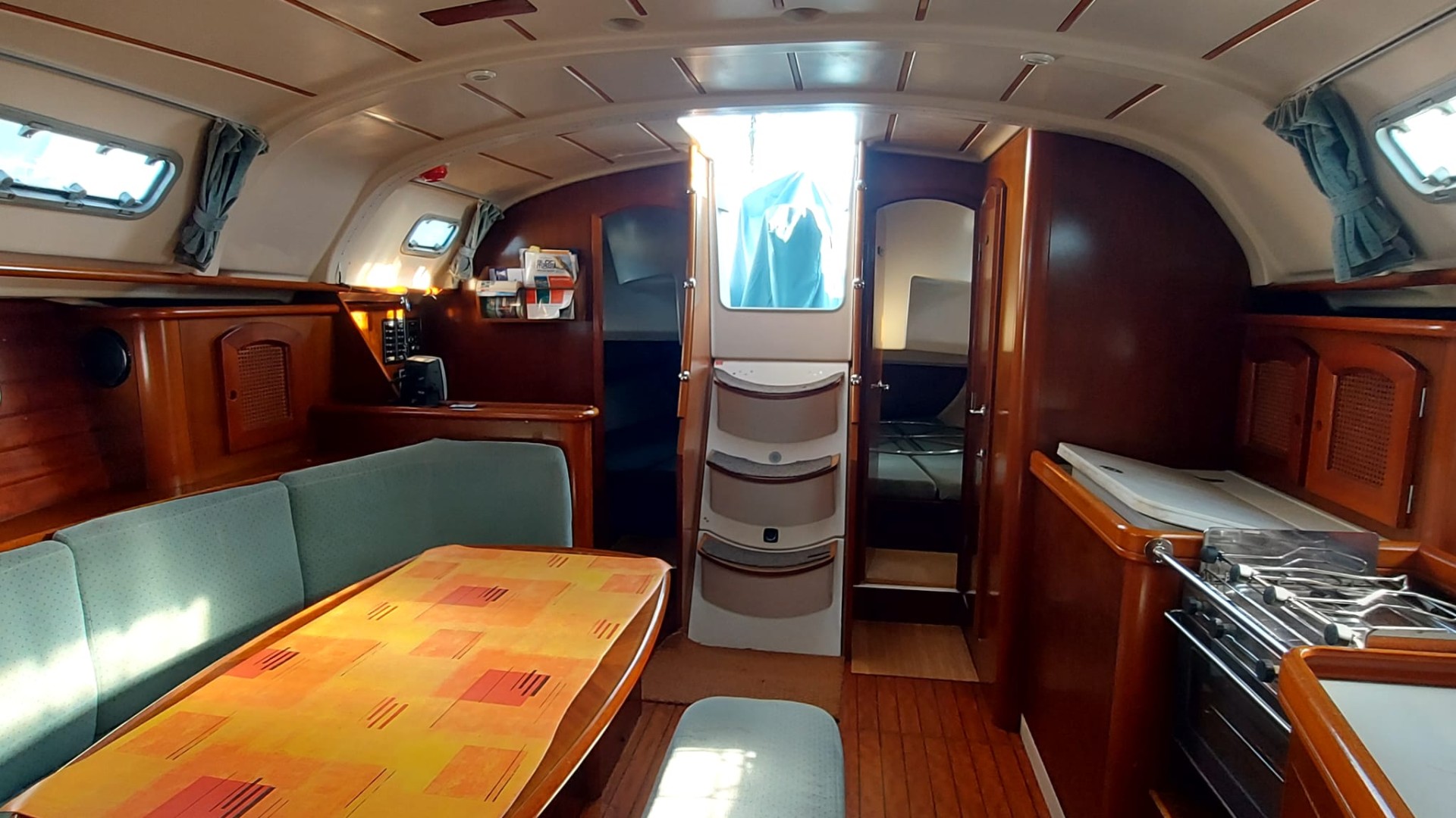 BENETEAU - OCEANIS 381 à vendre