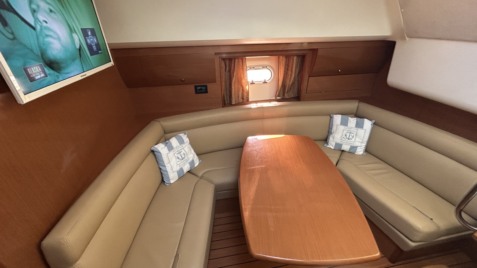 JEANNEAU - PRESTIGE 38 S à vendre