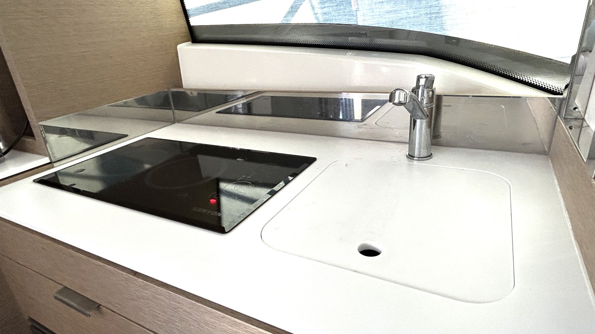 JEANNEAU - PRESTIGE 420S à vendre