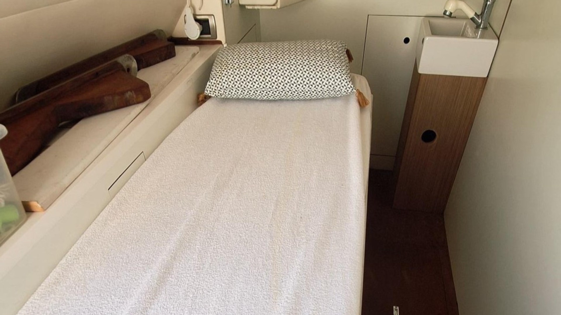 QUEENS - 54 à vendre