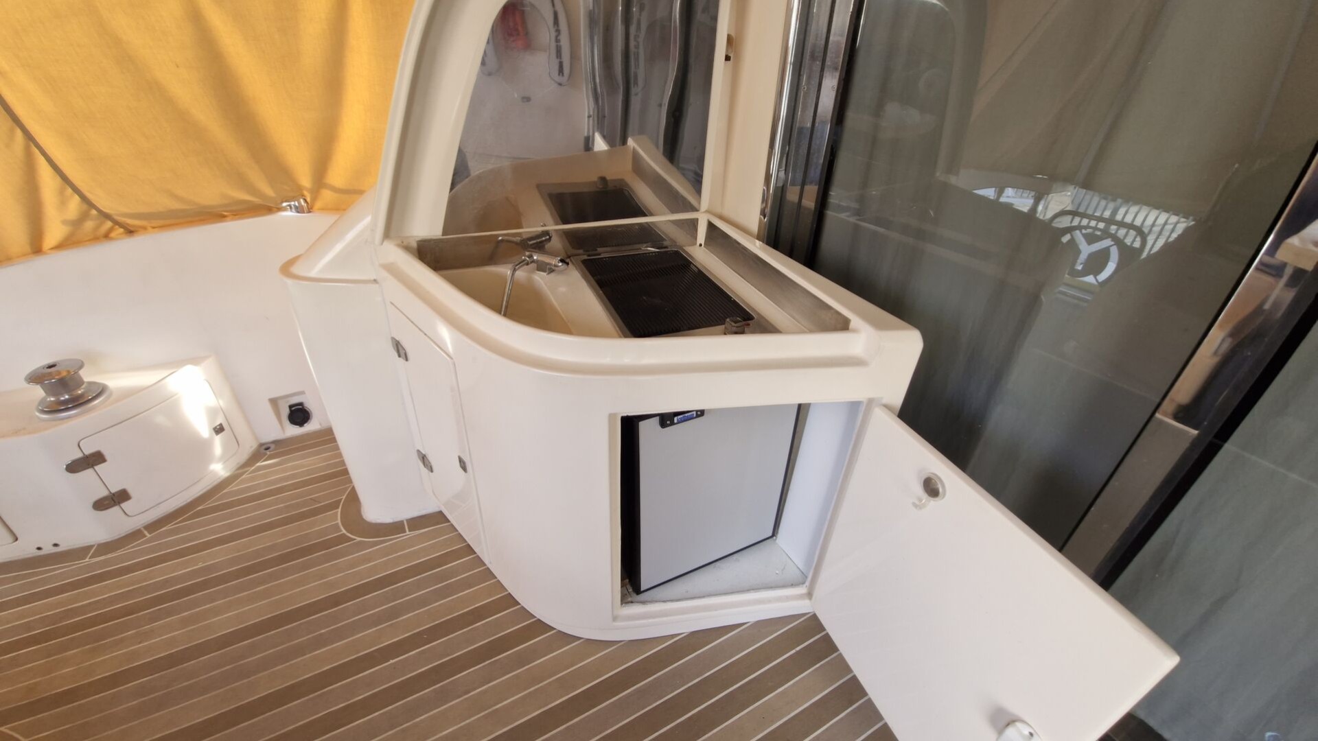 QUEENS - 54 à vendre