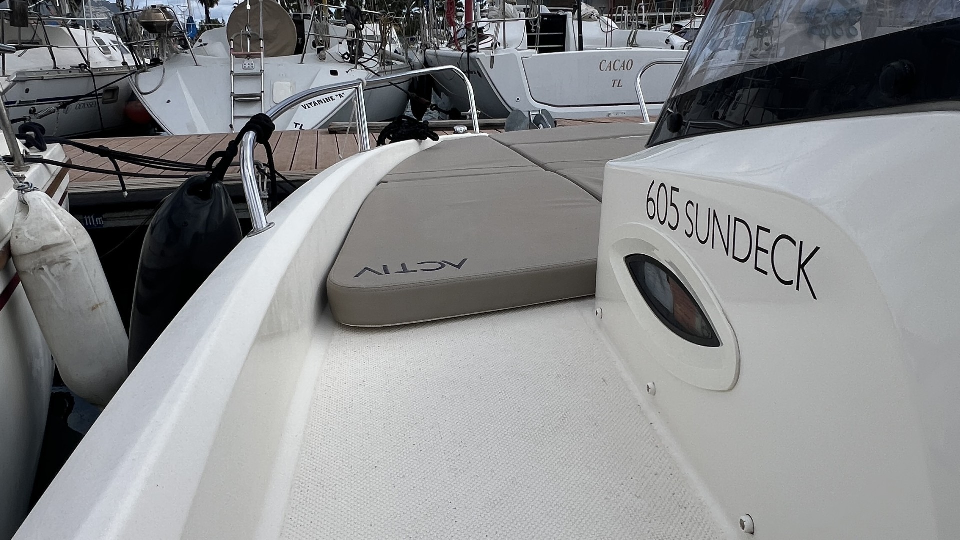 QUICKSILVER - 605 SUNDECK à vendre