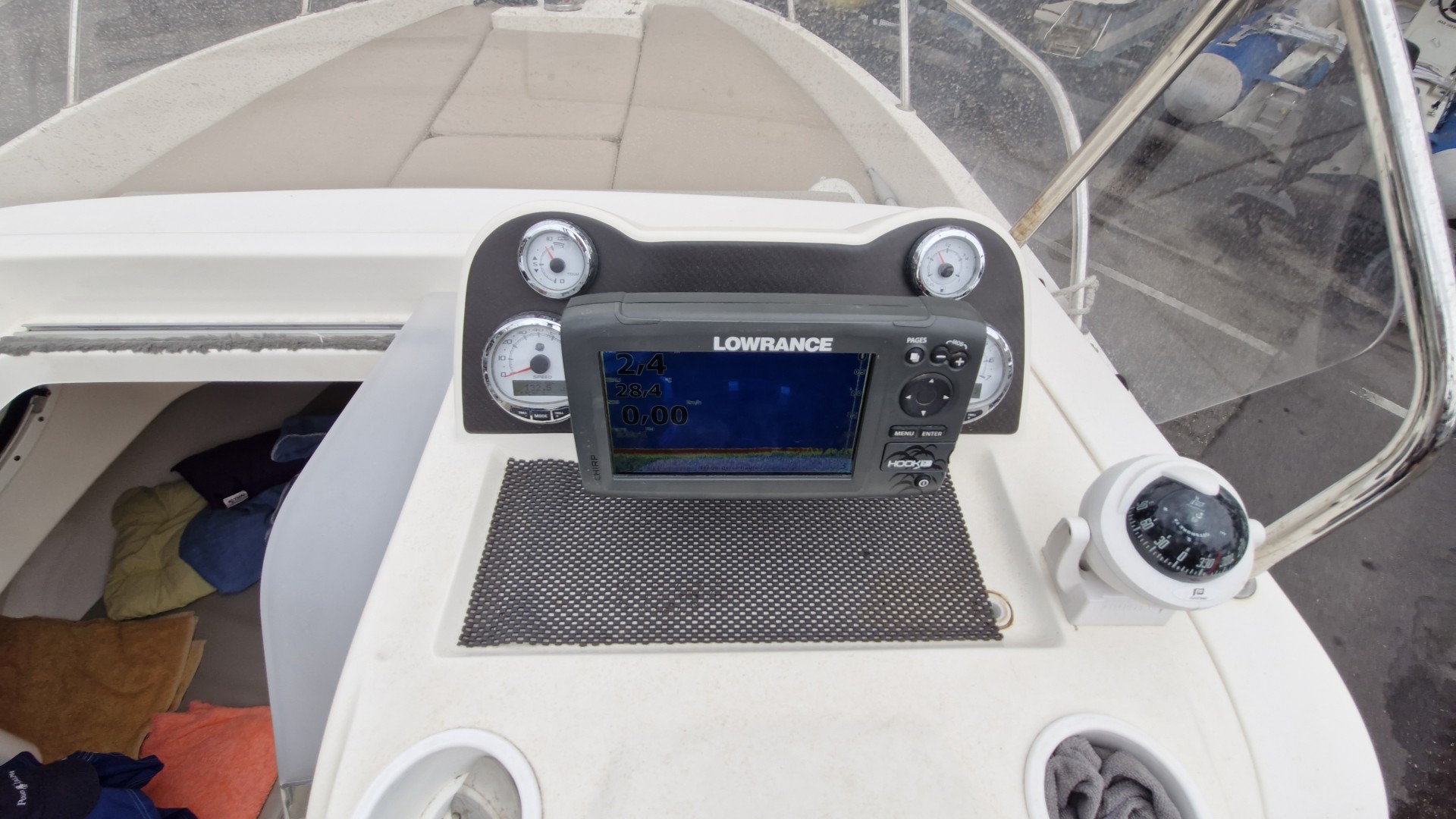 QUICKSILVER - ACTIV 675 SUNDECK à vendre