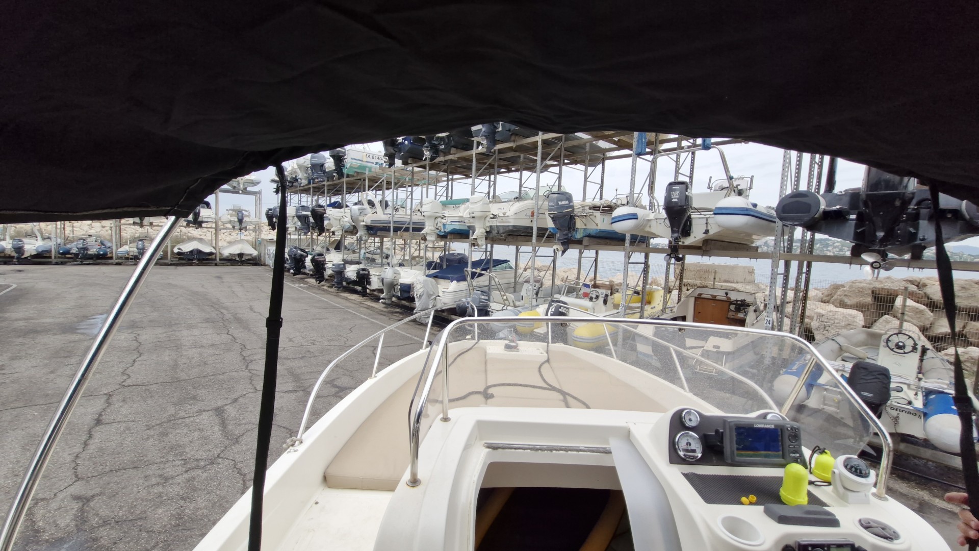 QUICKSILVER - ACTIV 675 SUNDECK à vendre