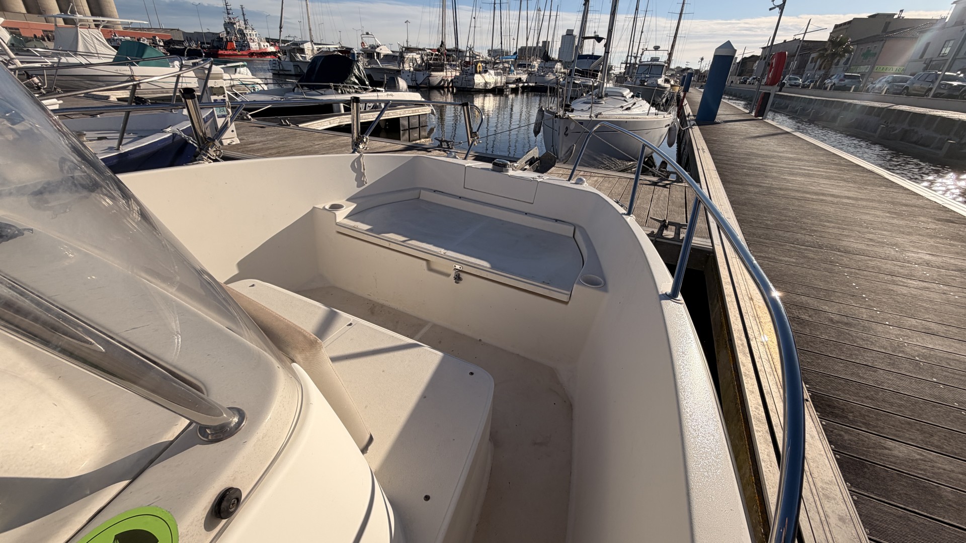 QUICKSILVER - 675 ACTIV OPEN à vendre