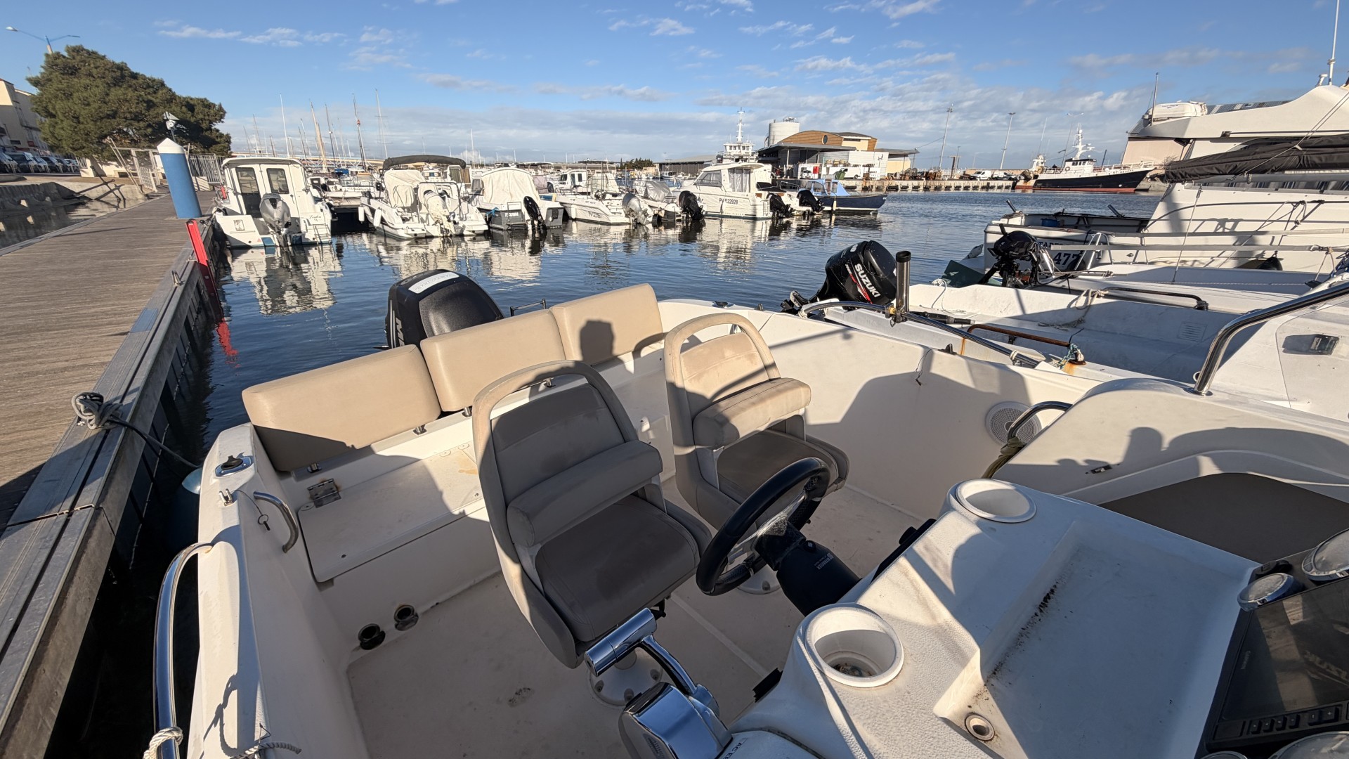 QUICKSILVER - 675 ACTIV OPEN à vendre