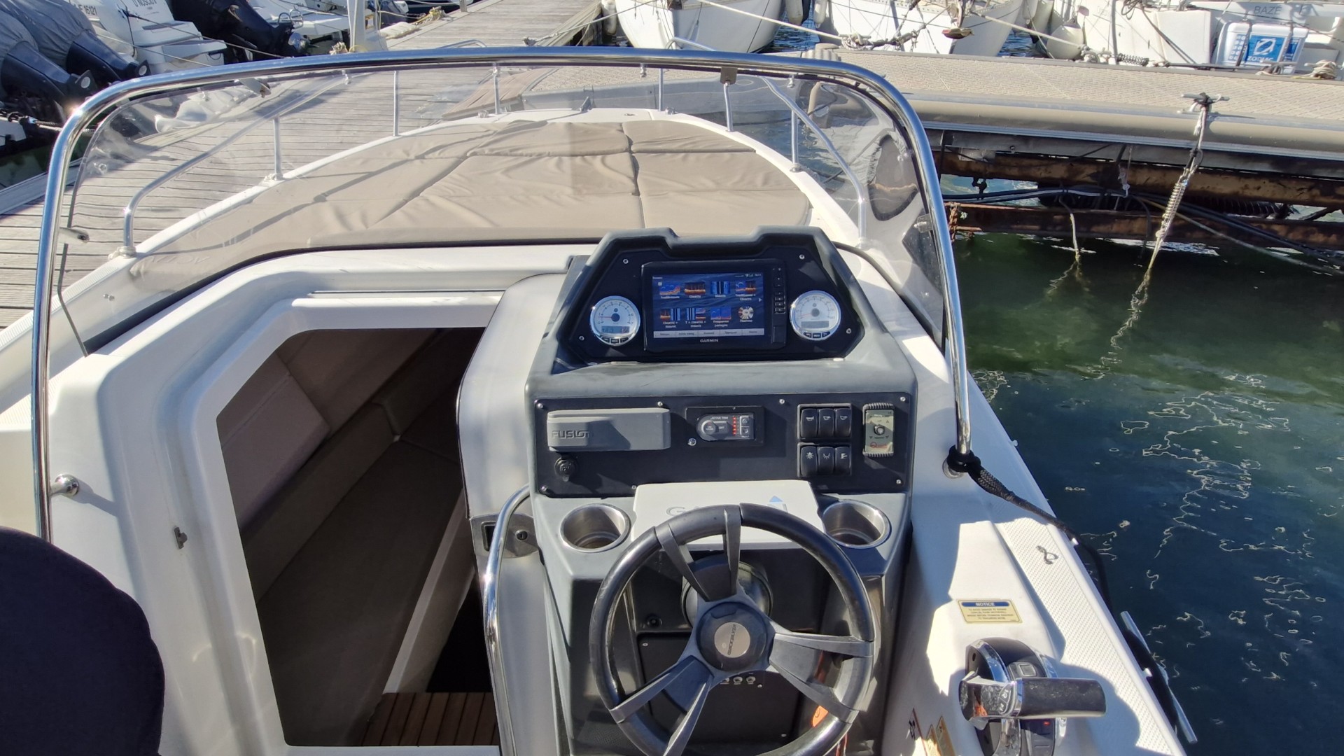 QUICKSILVER - 755 Sundeck à vendre