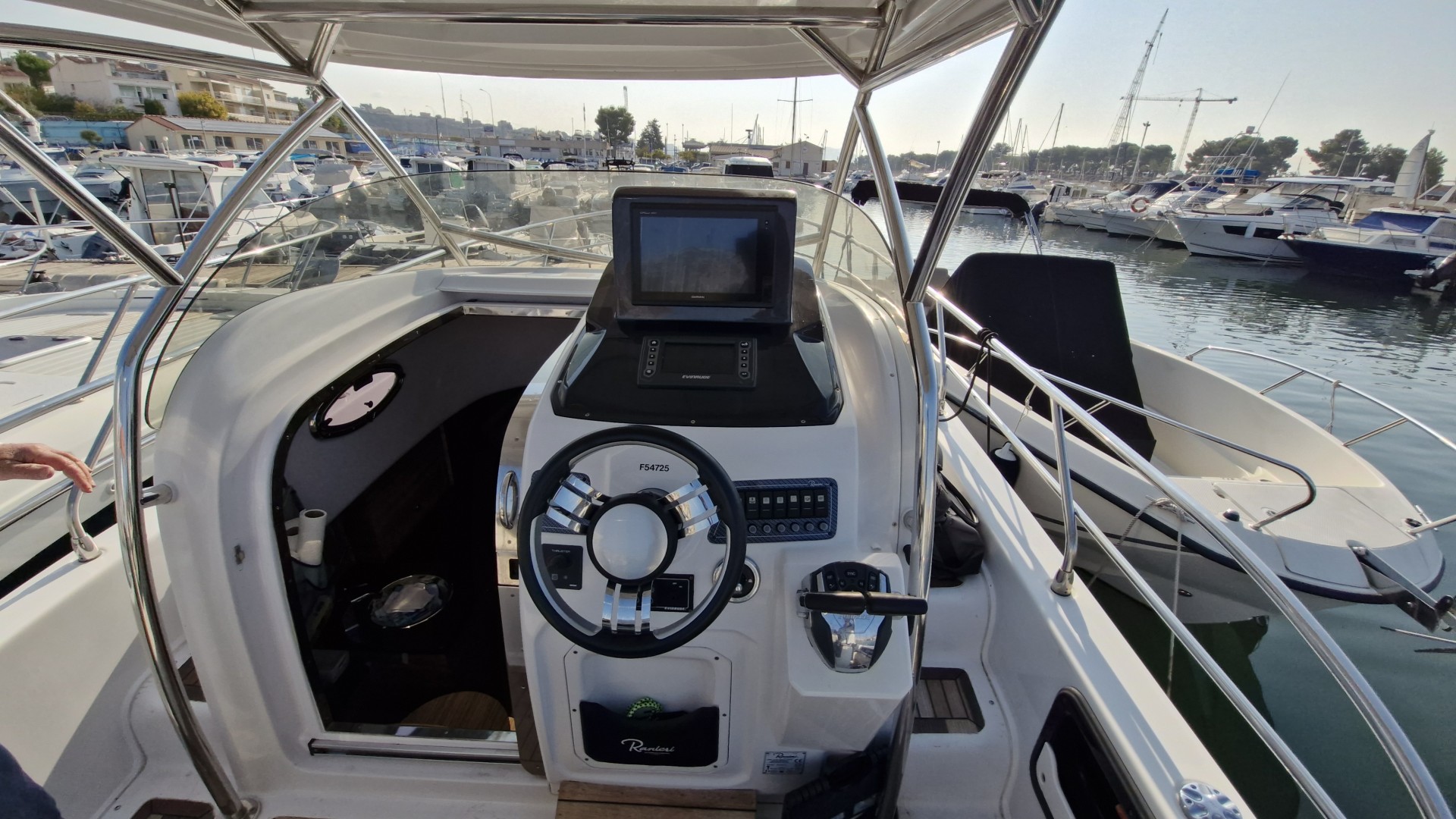 RANIERI - SHADOW 30 T-TOP à vendre