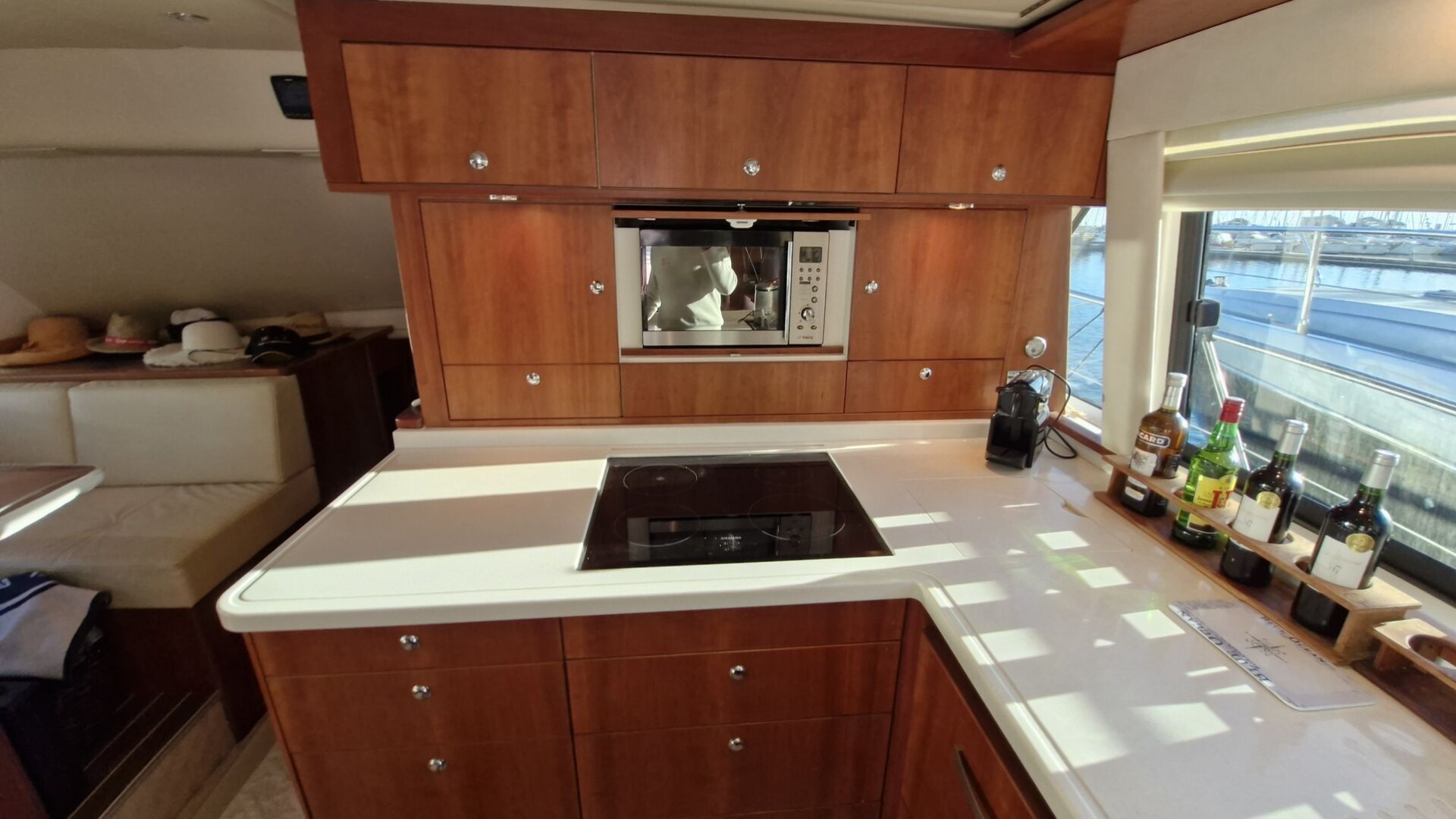 RIVIERA MARINE - 58 FLY à vendre