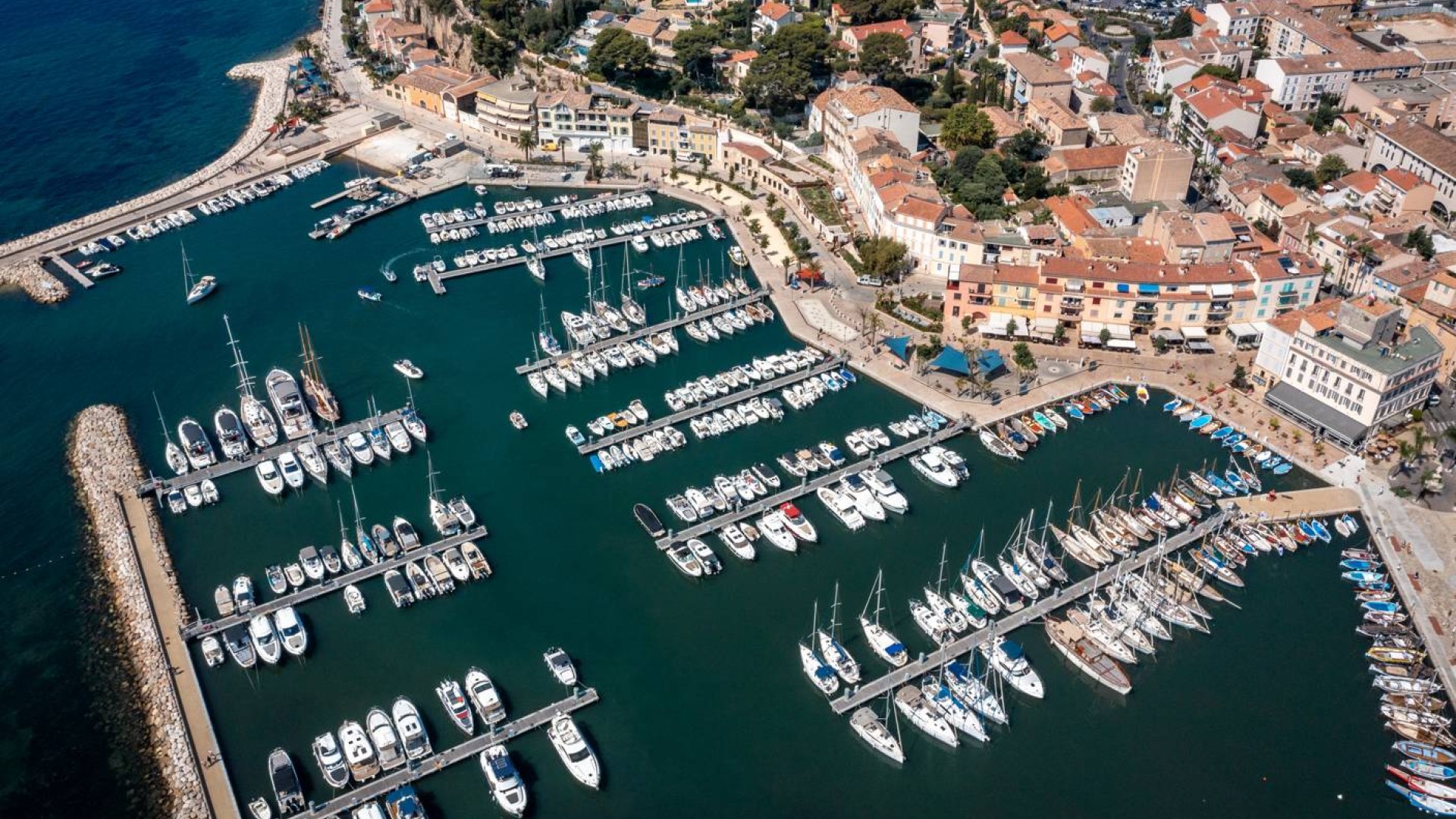 PLACE DE PORT - PLACE DE PORT SANARY SUR MER à vendre