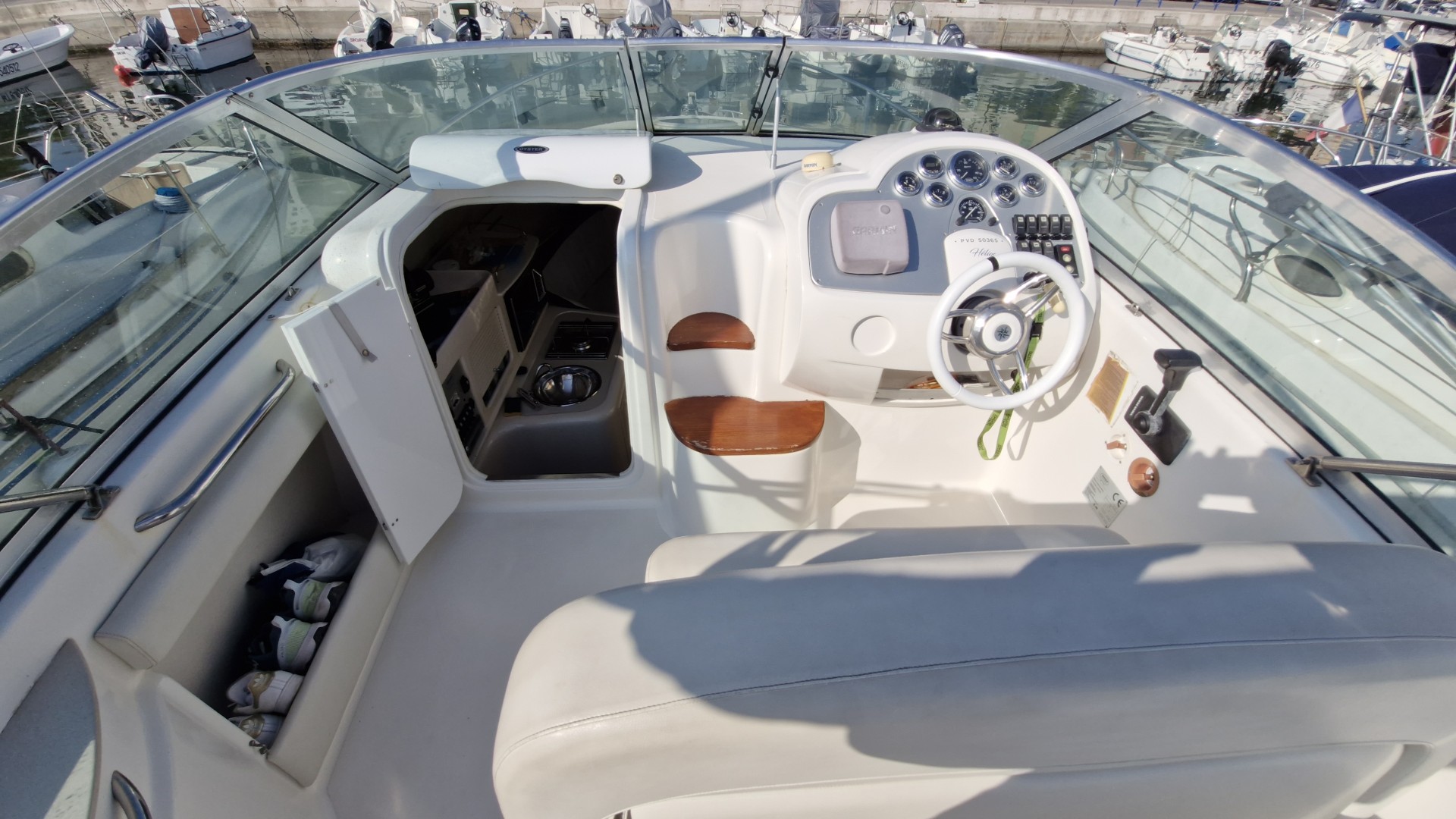 SESSA - OYSTER 25 à vendre