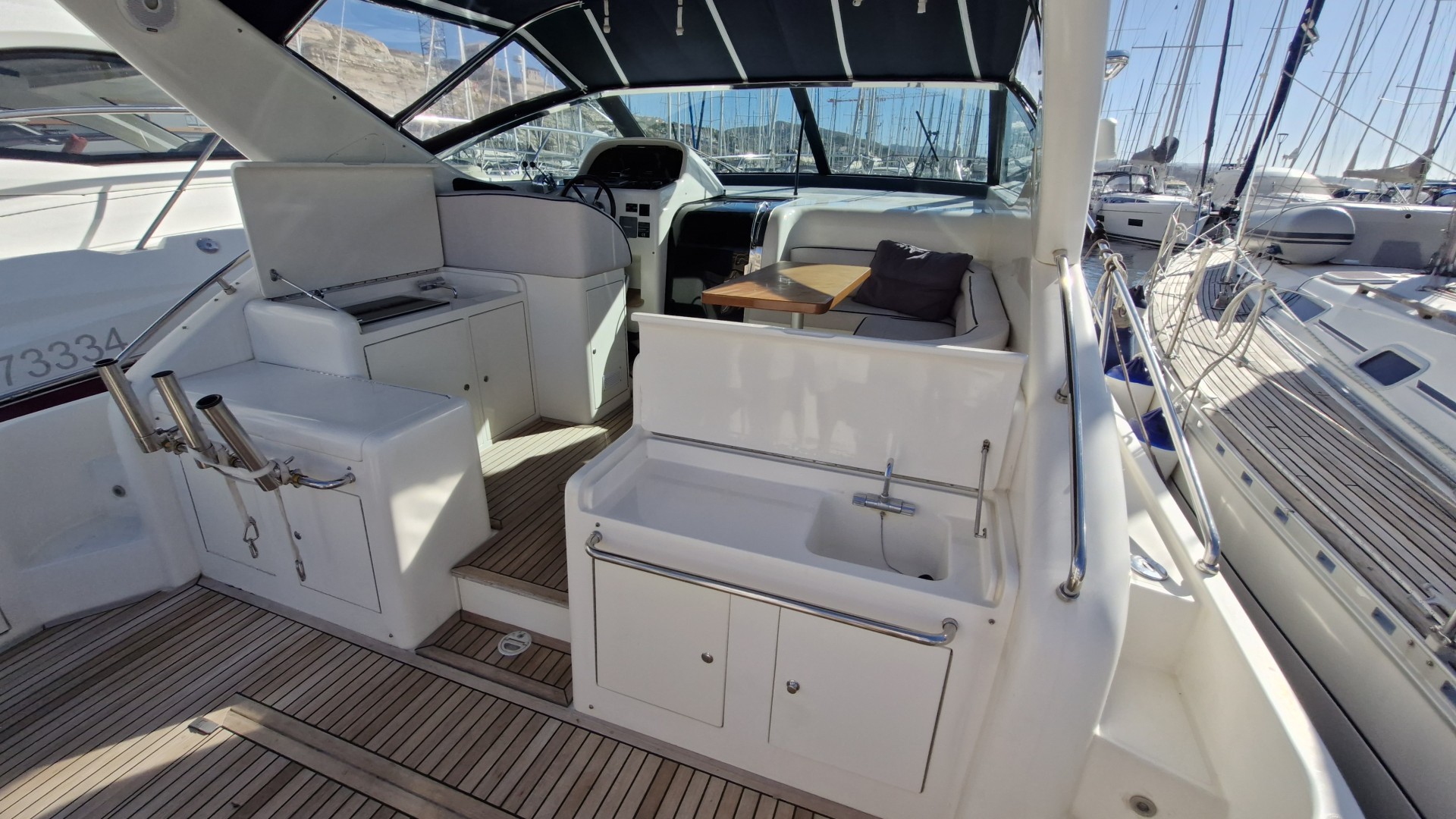 UNIESSE - 42 à vendre