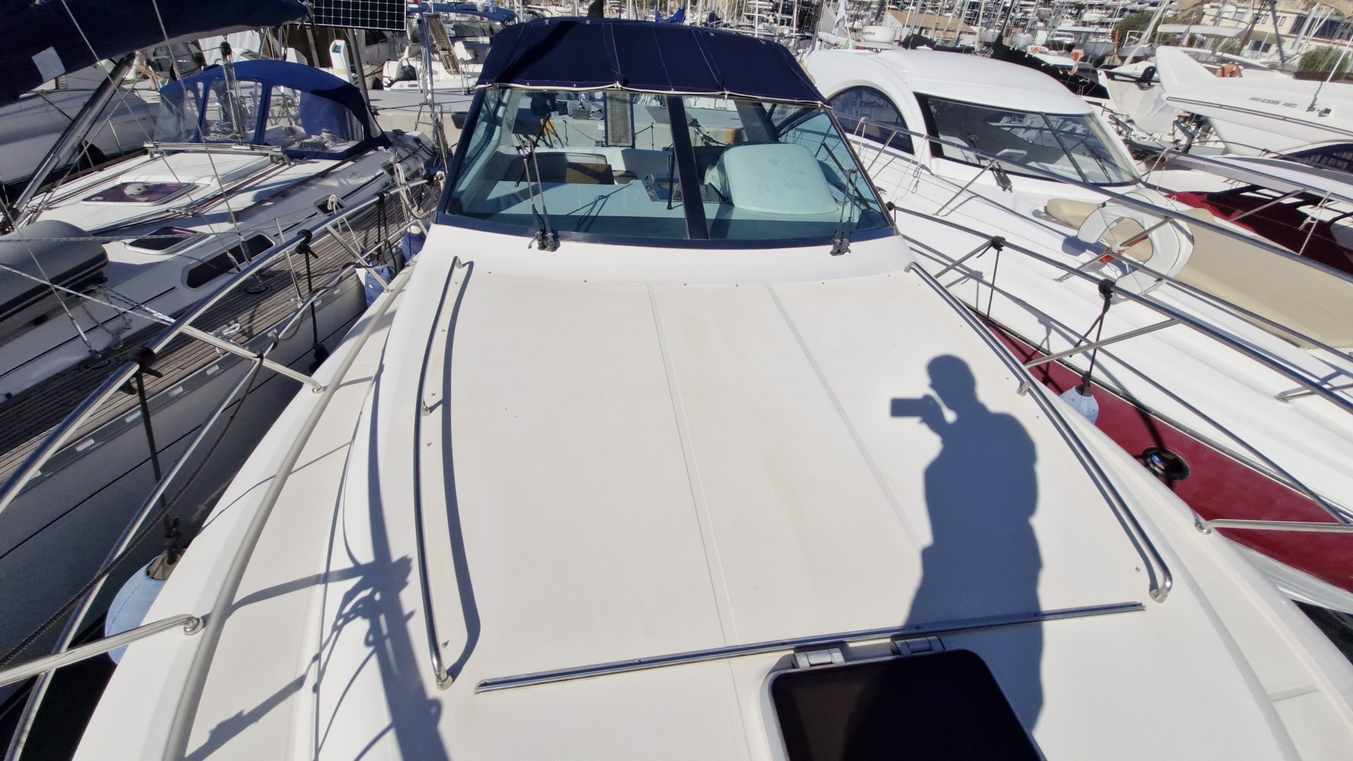 UNIESSE - 42 à vendre