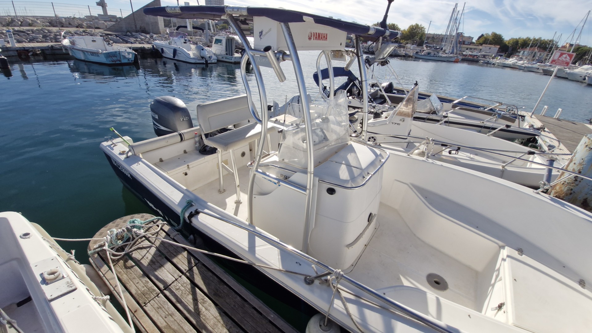 WHITE SHARK - 205 à vendre