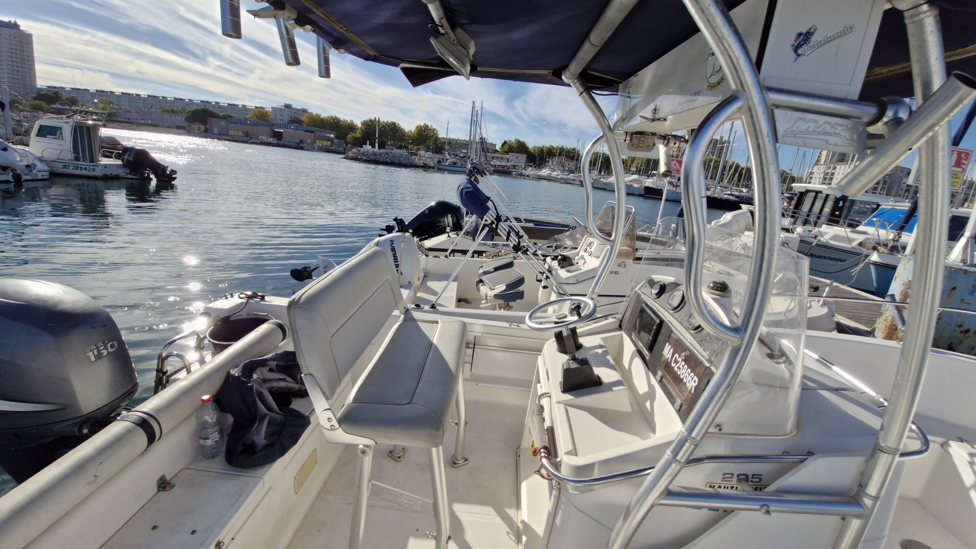 WHITE SHARK - 205 à vendre